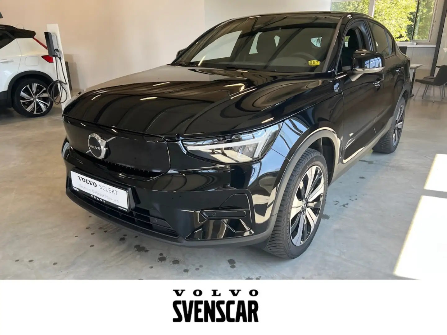 Volvo C40 Plus Recharge Pure Electric StandHZG Panorama Digi Zwart - 1