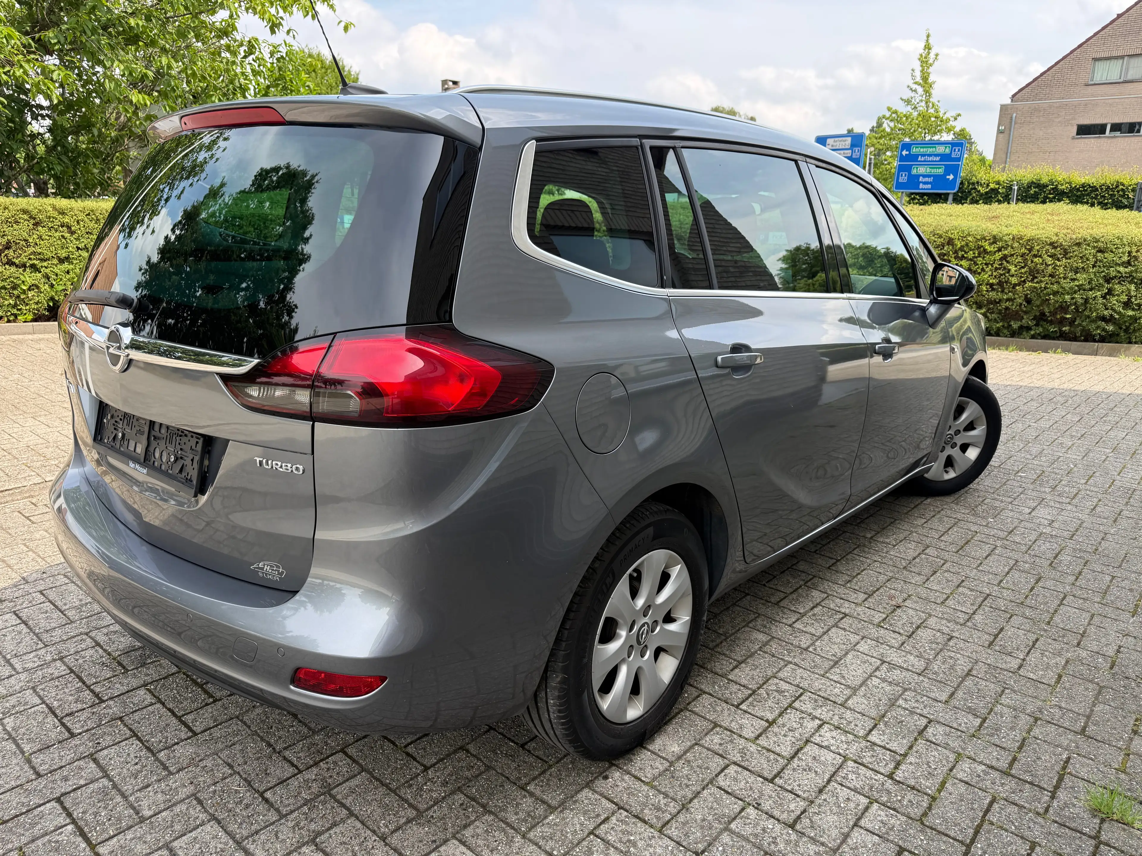 Opel Zafira Tourer Zafira 1.4 Turbo Edition — photo 3