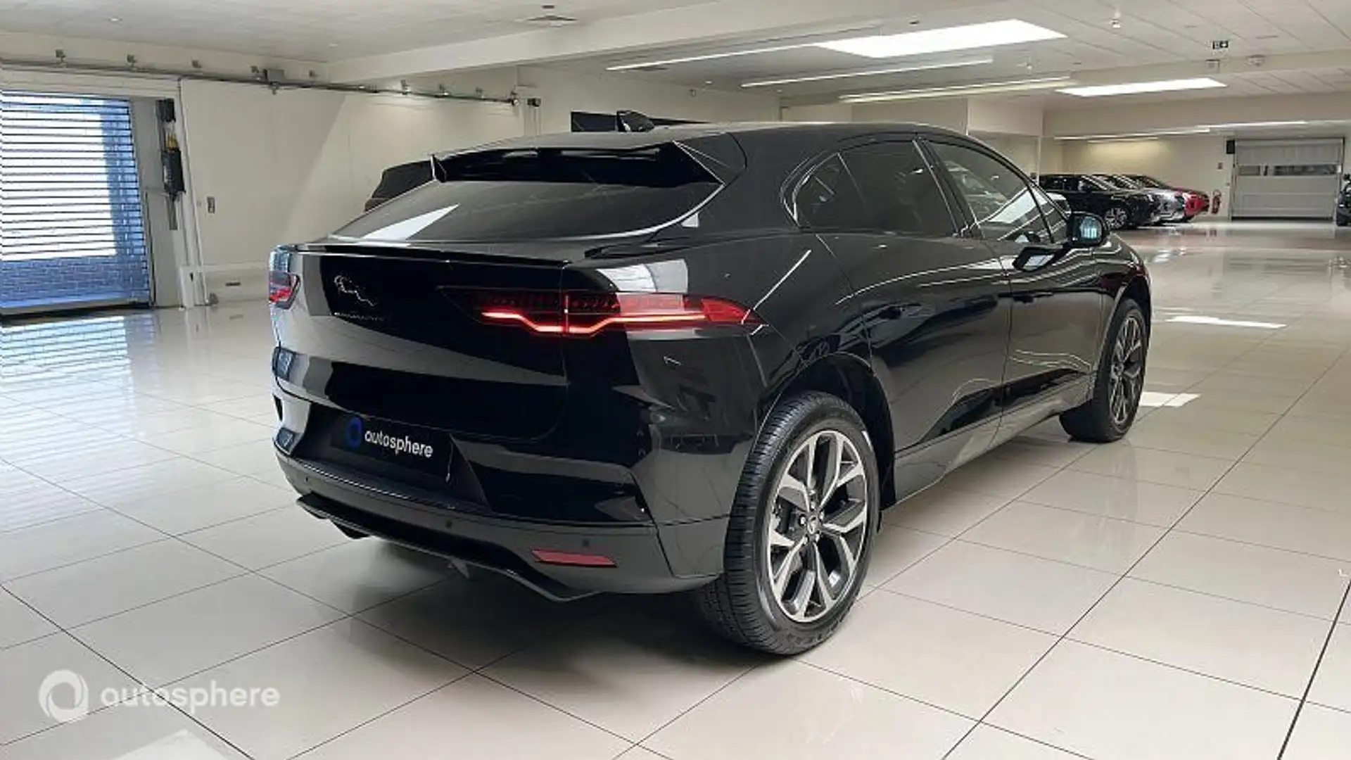 Jaguar I-Pace EV400 R-Dynamic SE AWD - 2