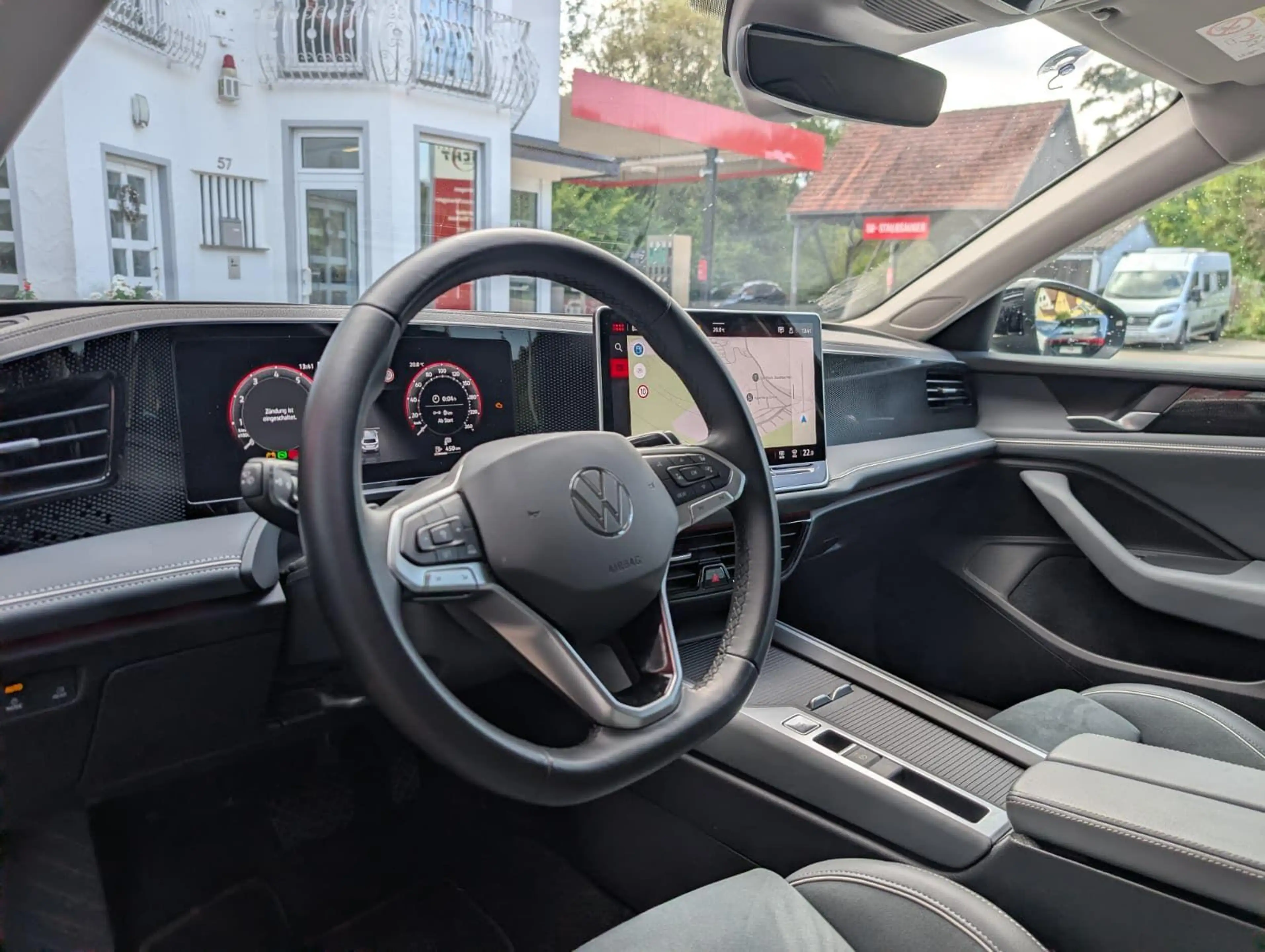 Volkswagen Passat Variant 1.5 eTSI Business Nav SHZ PDC LED — photo 6