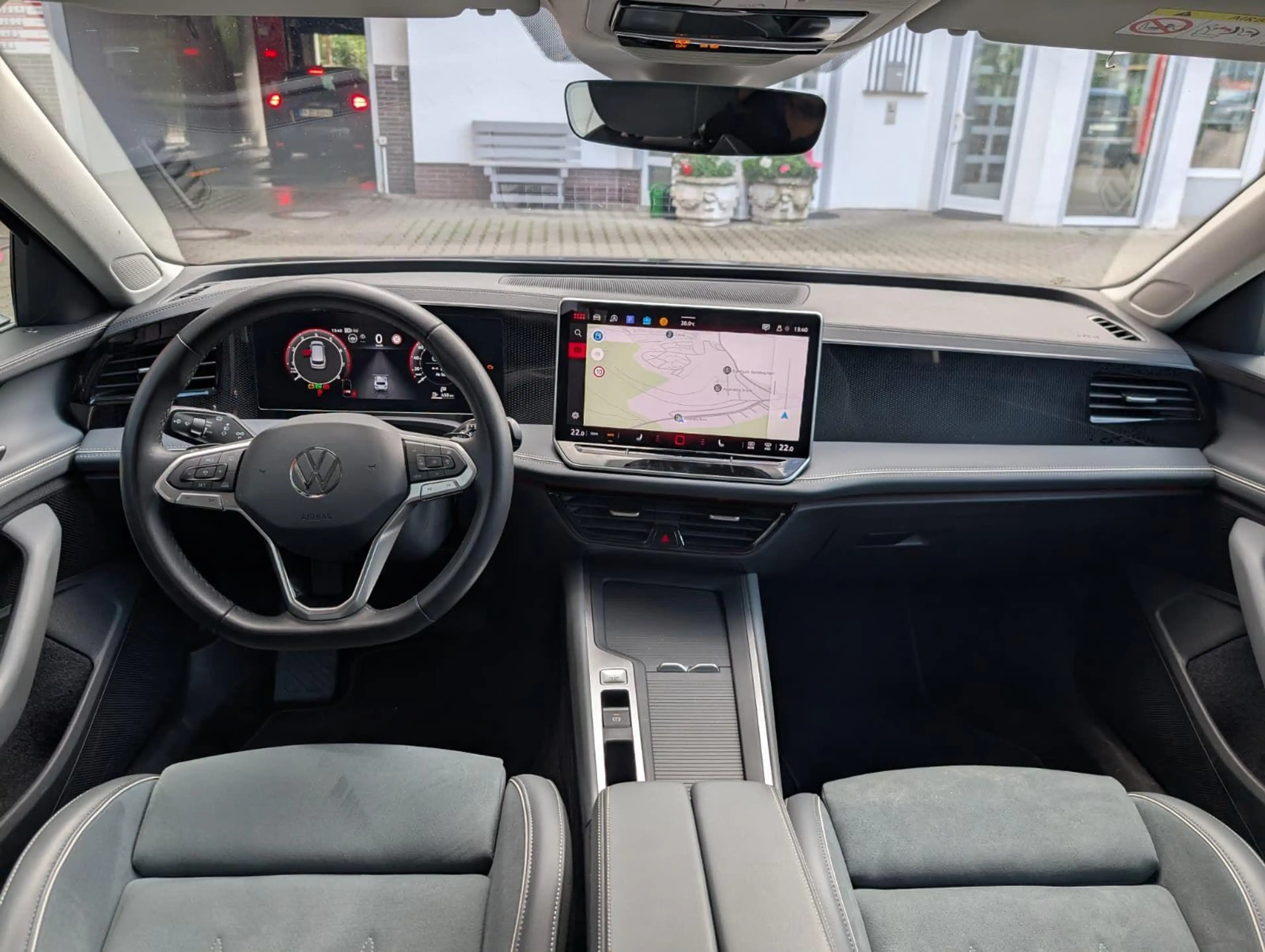 Volkswagen Passat Variant 1.5 eTSI Business Nav SHZ PDC LED — photo 7