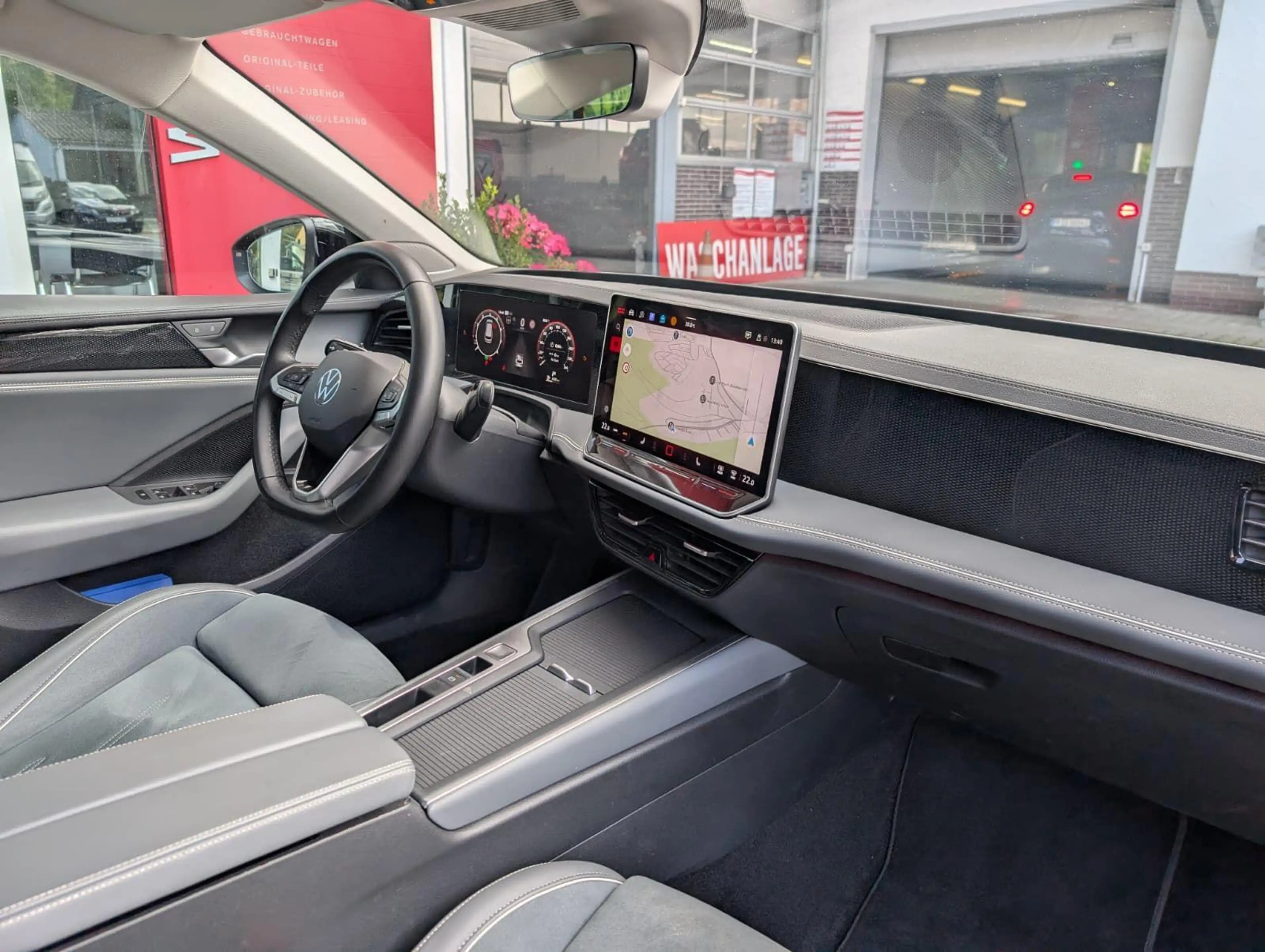 Volkswagen Passat Variant 1.5 eTSI Business Nav SHZ PDC LED — photo 8