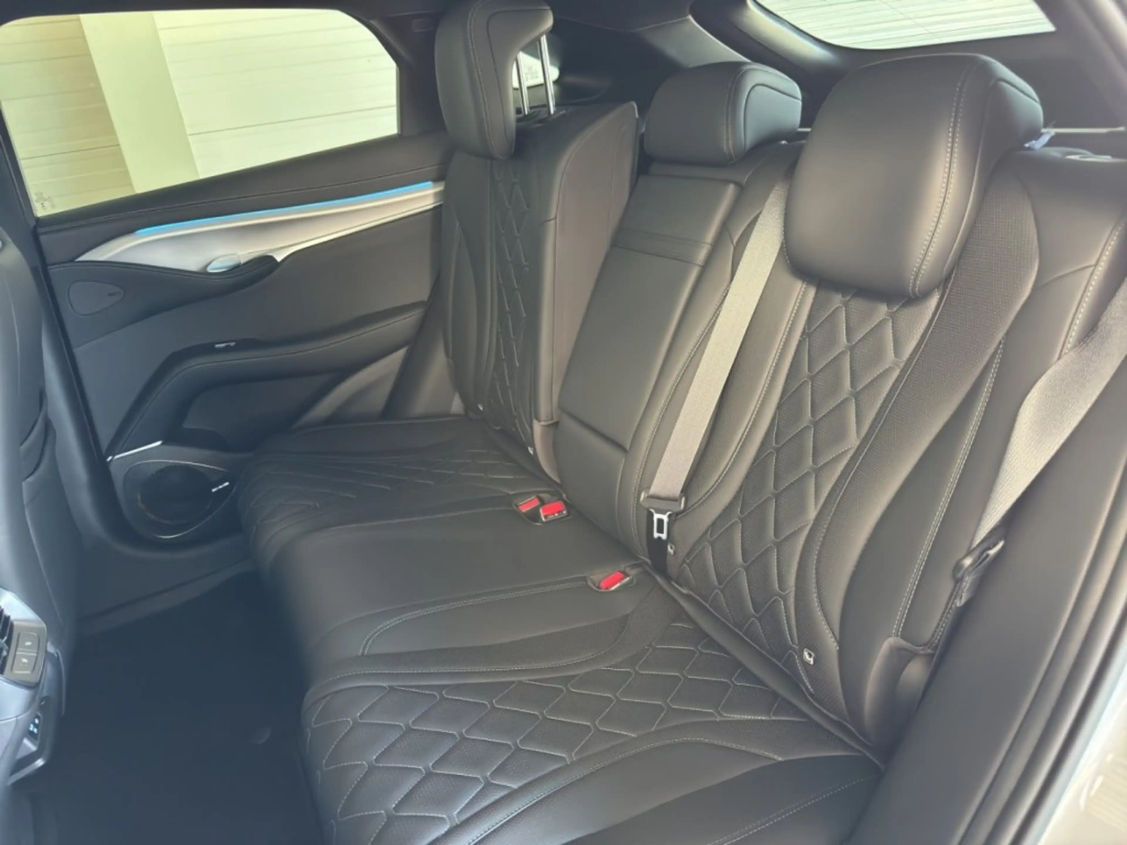 BYD Sealion 7 Excellence AWD — photo 8