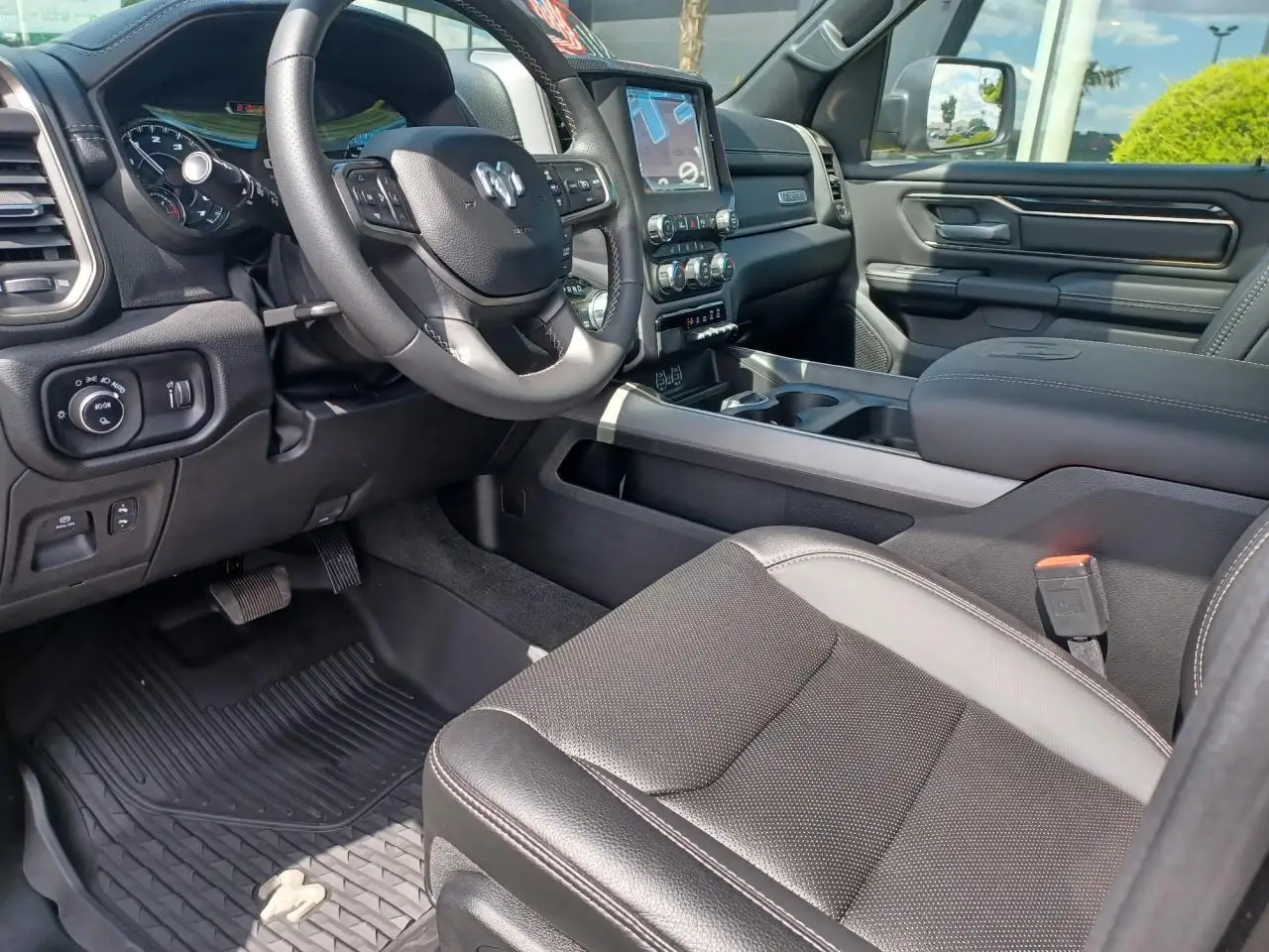 Dodge RAM 2025 — фото 12