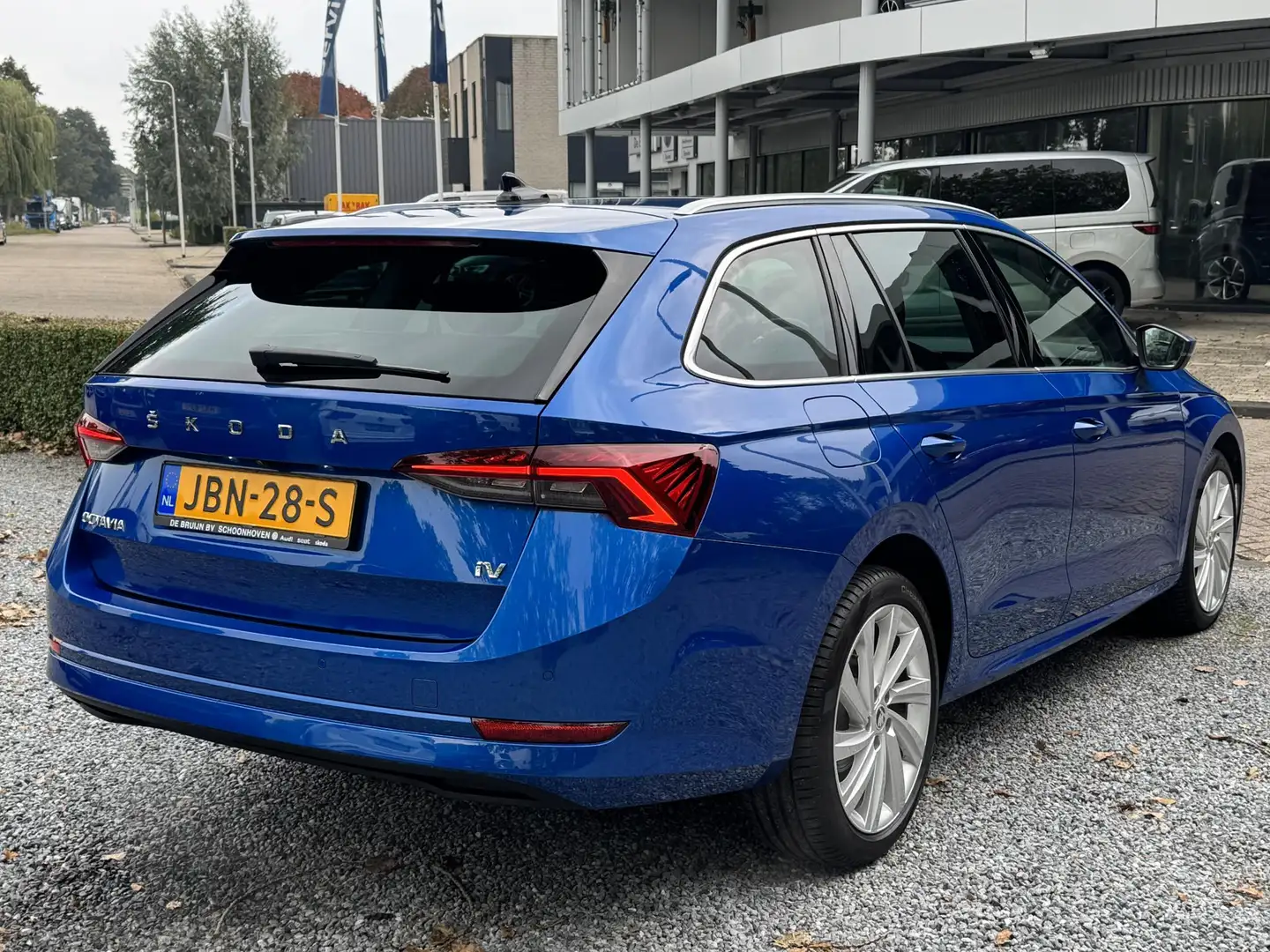 Skoda Octavia Combi 1.4 TSI PHEV Bus. Edition (Trekhaak,Virtual, Bleu - 2
