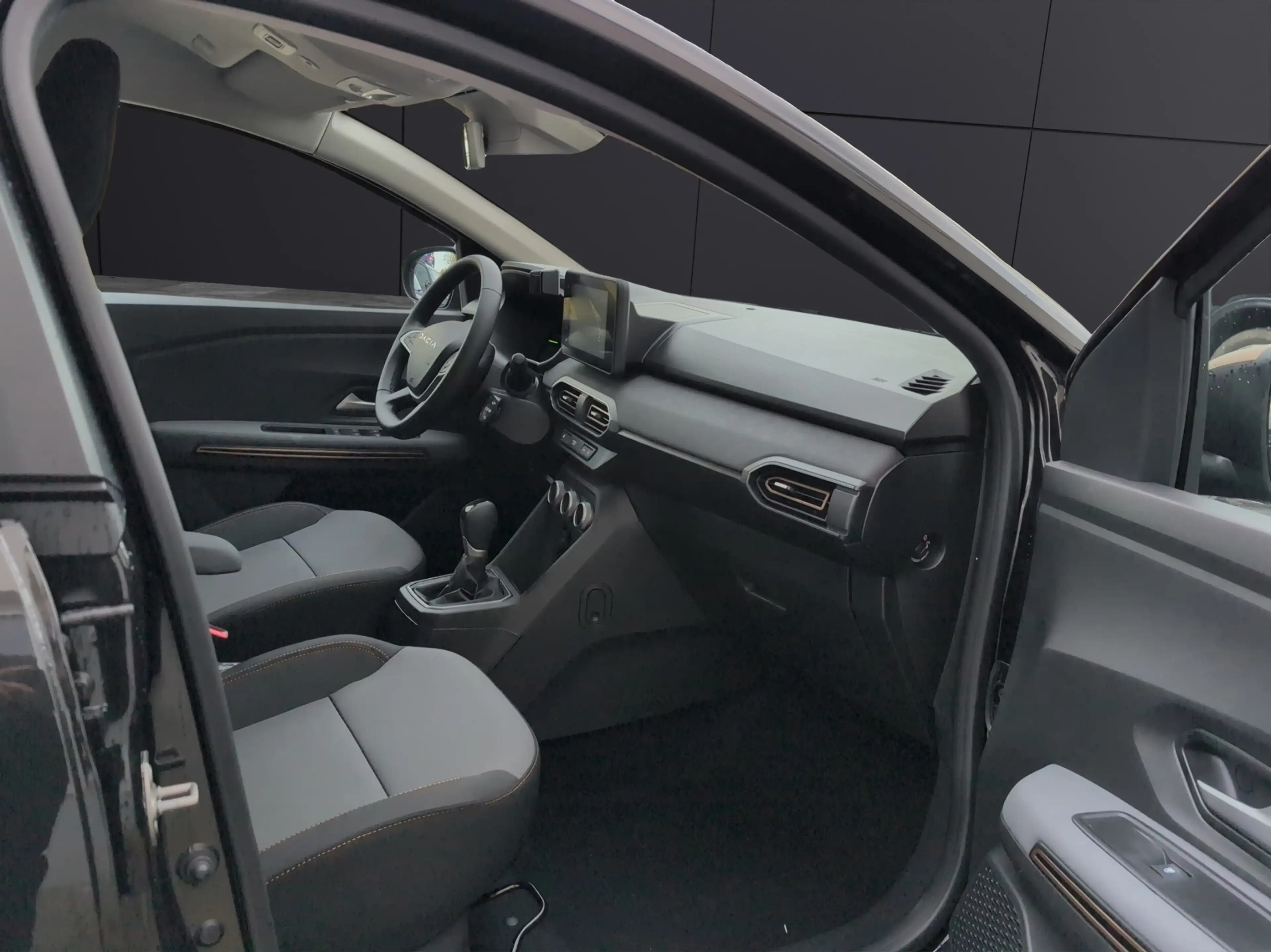 Dacia Jogger Extreme HYBRID 140 Automatik Navi Rückfahrkamera — photo 6