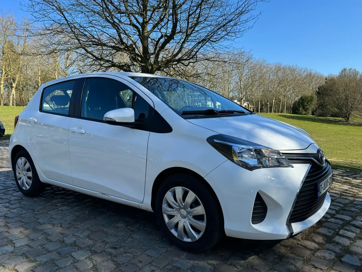 Toyota Yaris 1.0i VVT-i Comfort Wit - 1