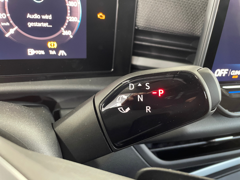 Volkswagen T-Roc Style 1.5 l eTSI OPF 110 kW (150 PS) DSG — photo 14