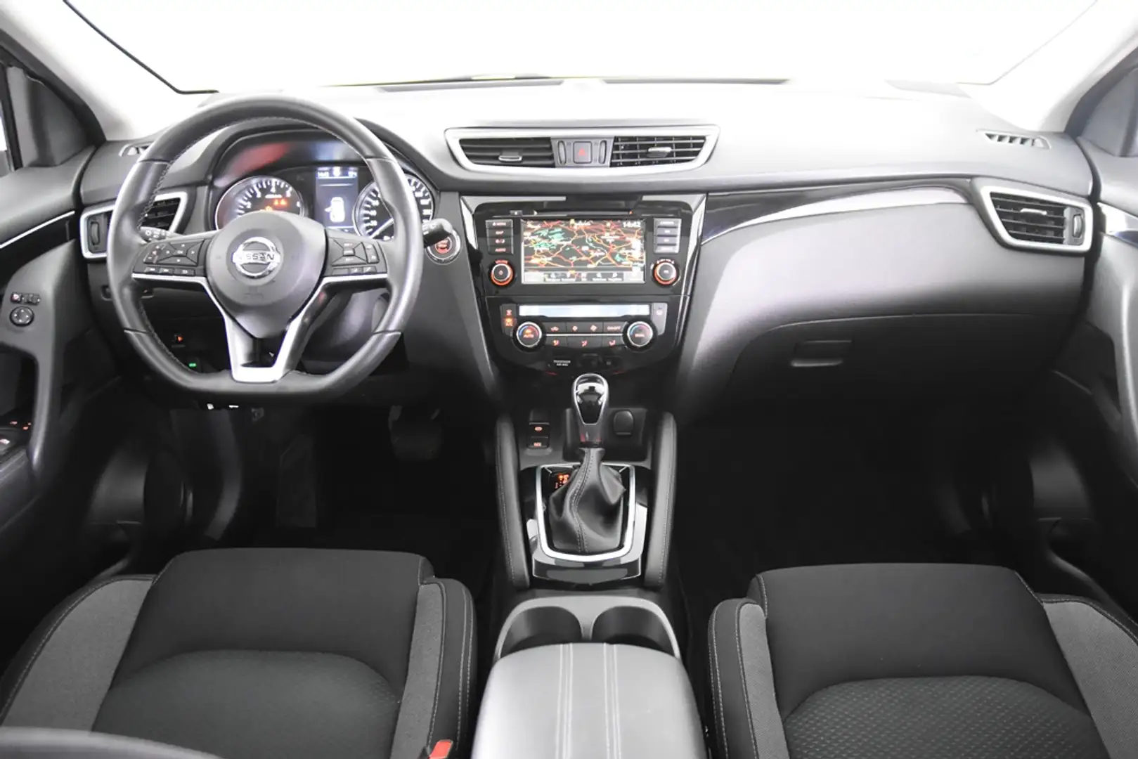 Nissan Qashqai 1.3 DIG-T Design Edition *Panoramadak*Navigatie*36 Grijs - 2