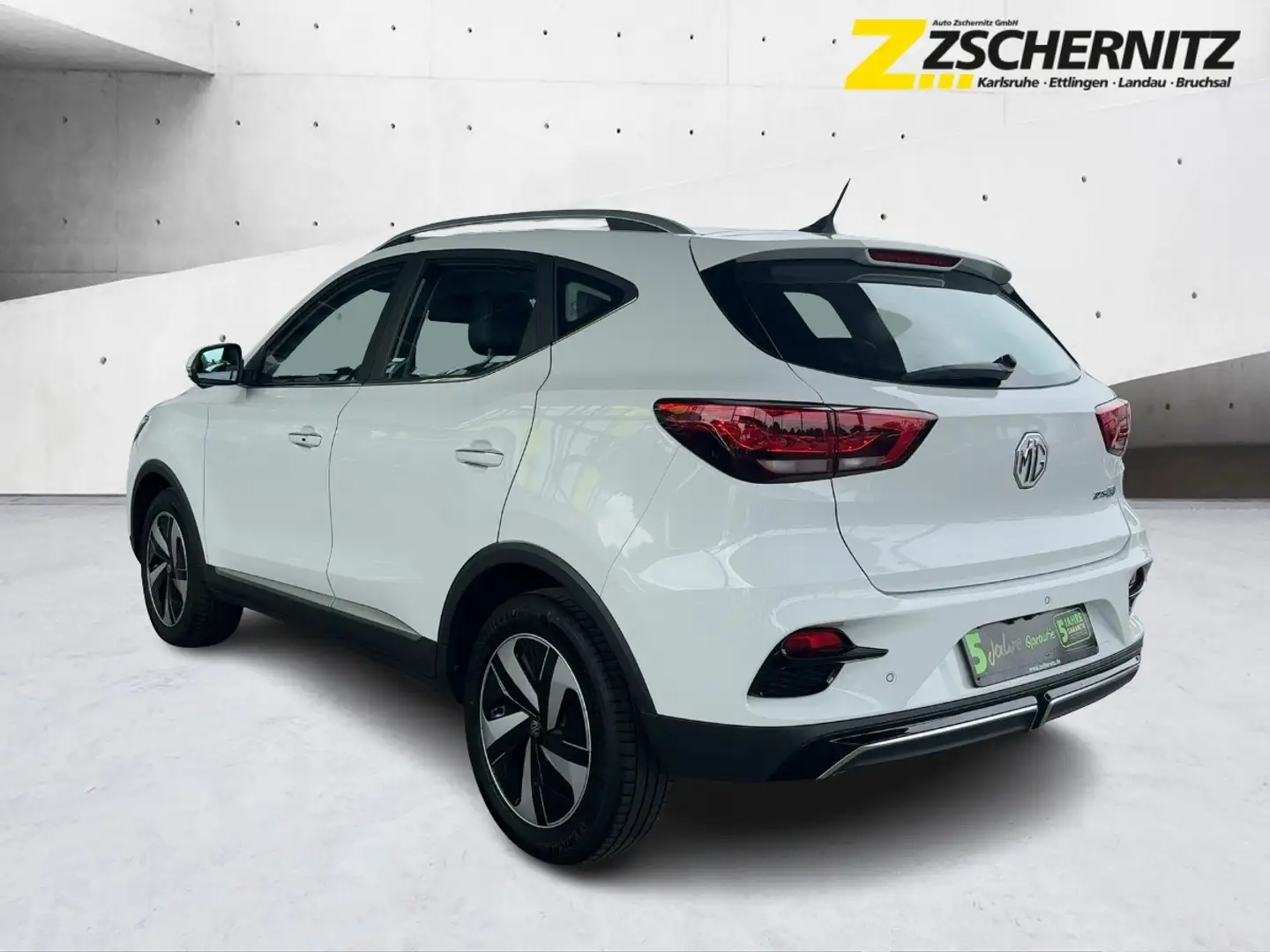 MG ZS EV Elektromotor Standard Luxury Pano SpurH Weiß - 2