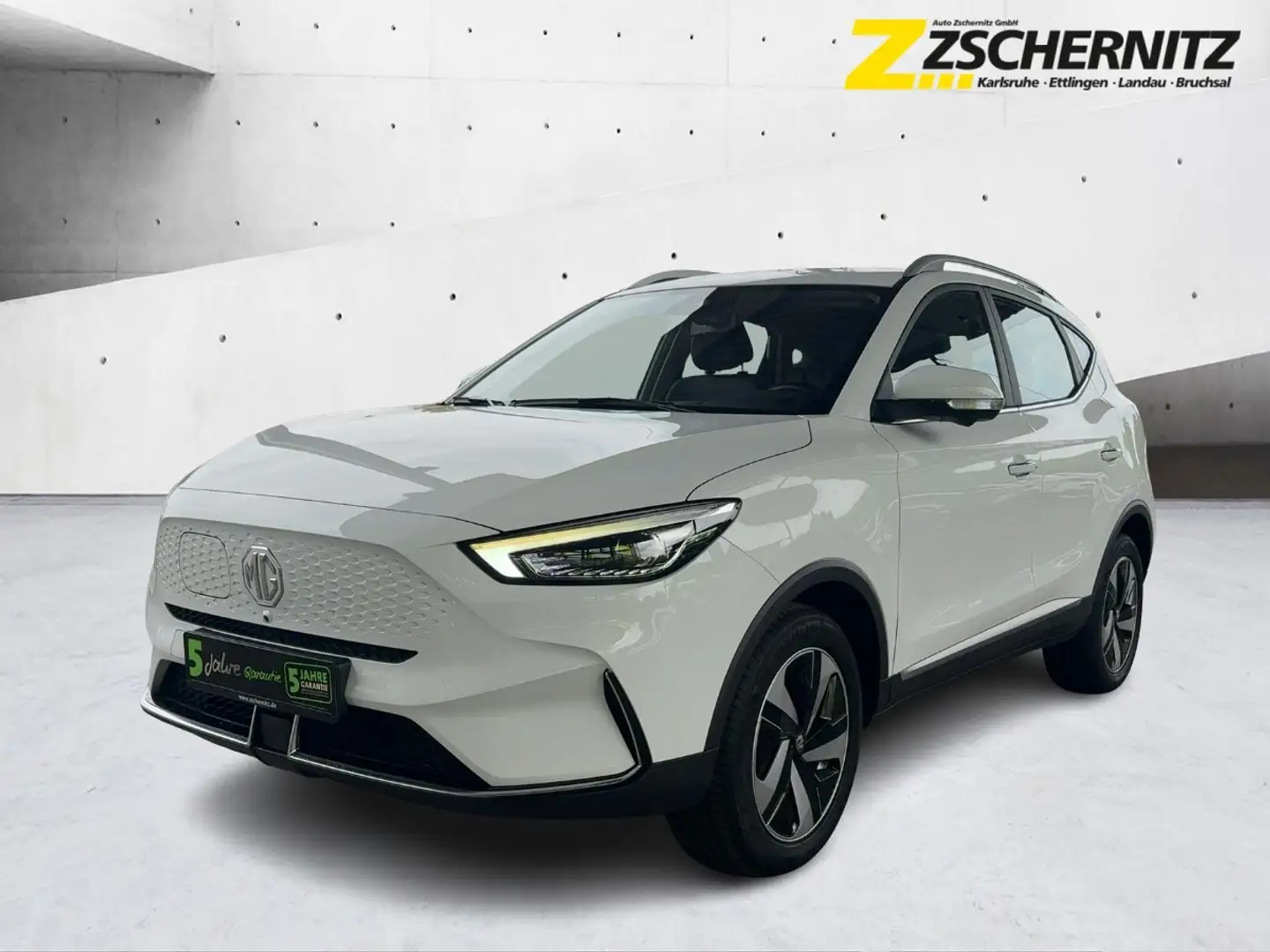 MG ZS EV Elektromotor Standard Luxury Pano SpurH Weiß - 1