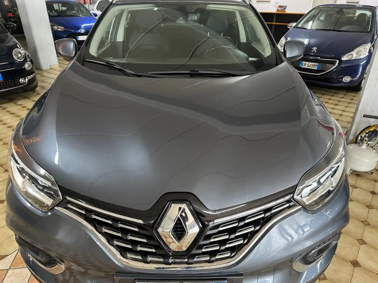 Renault Kadjar Blue dCi 8V 115CV Sport Edition Grau - 2