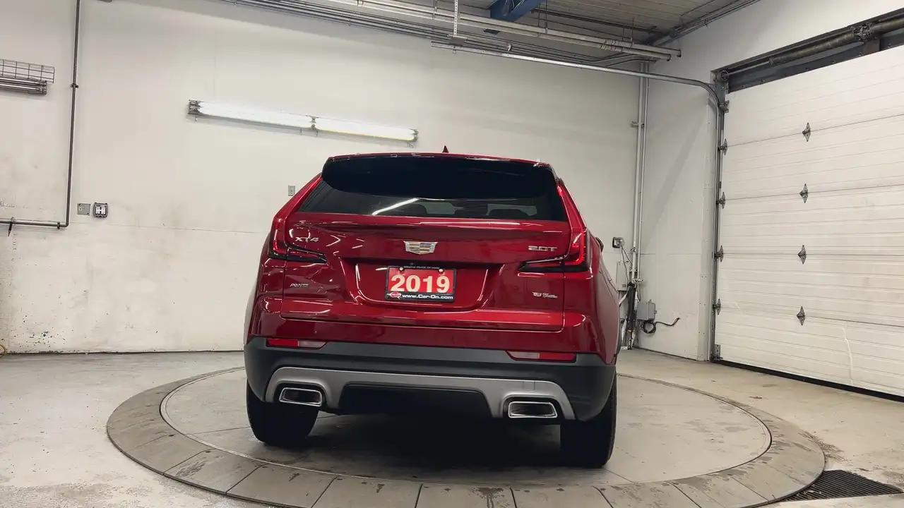 Cadillac XT4 снимка Cadillac XT4