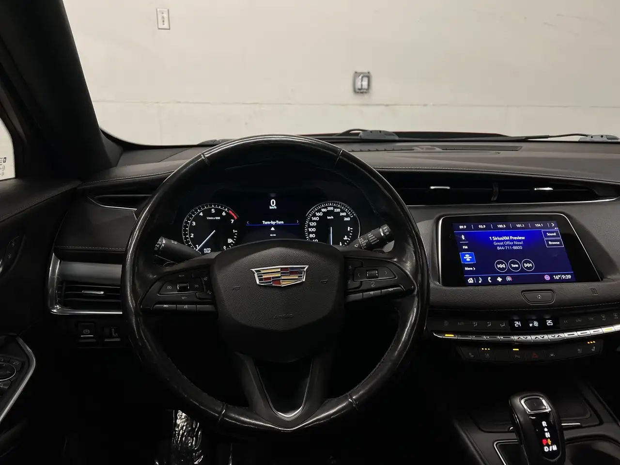 Cadillac XT4 снимка Cadillac XT4