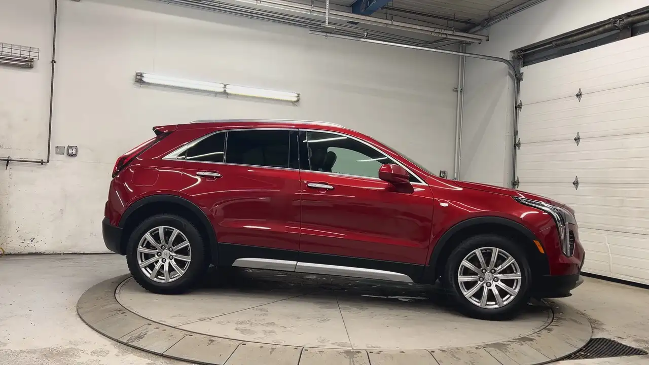 Cadillac XT4 снимка Cadillac XT4