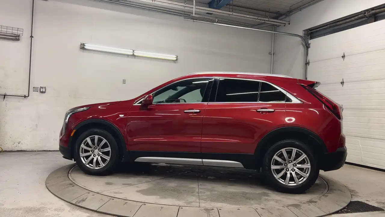 Cadillac XT4 снимка Cadillac XT4