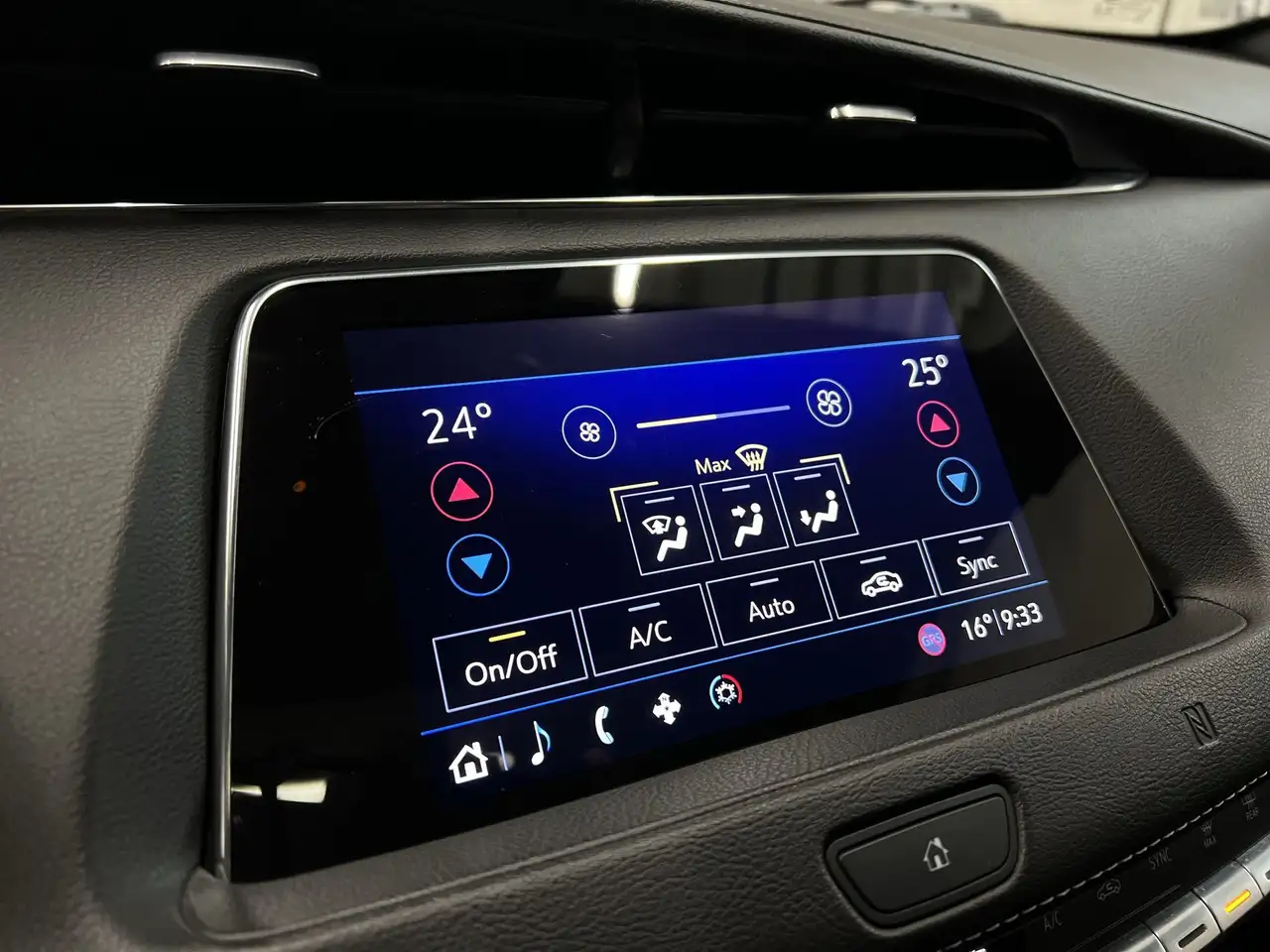 Cadillac XT4 снимка Cadillac XT4