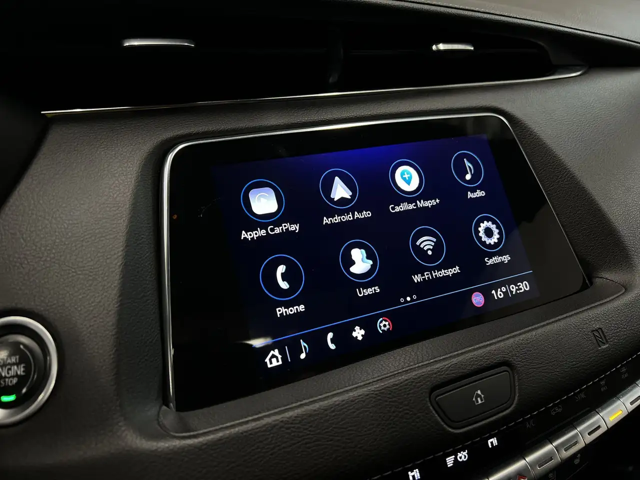 Cadillac XT4 снимка Cadillac XT4