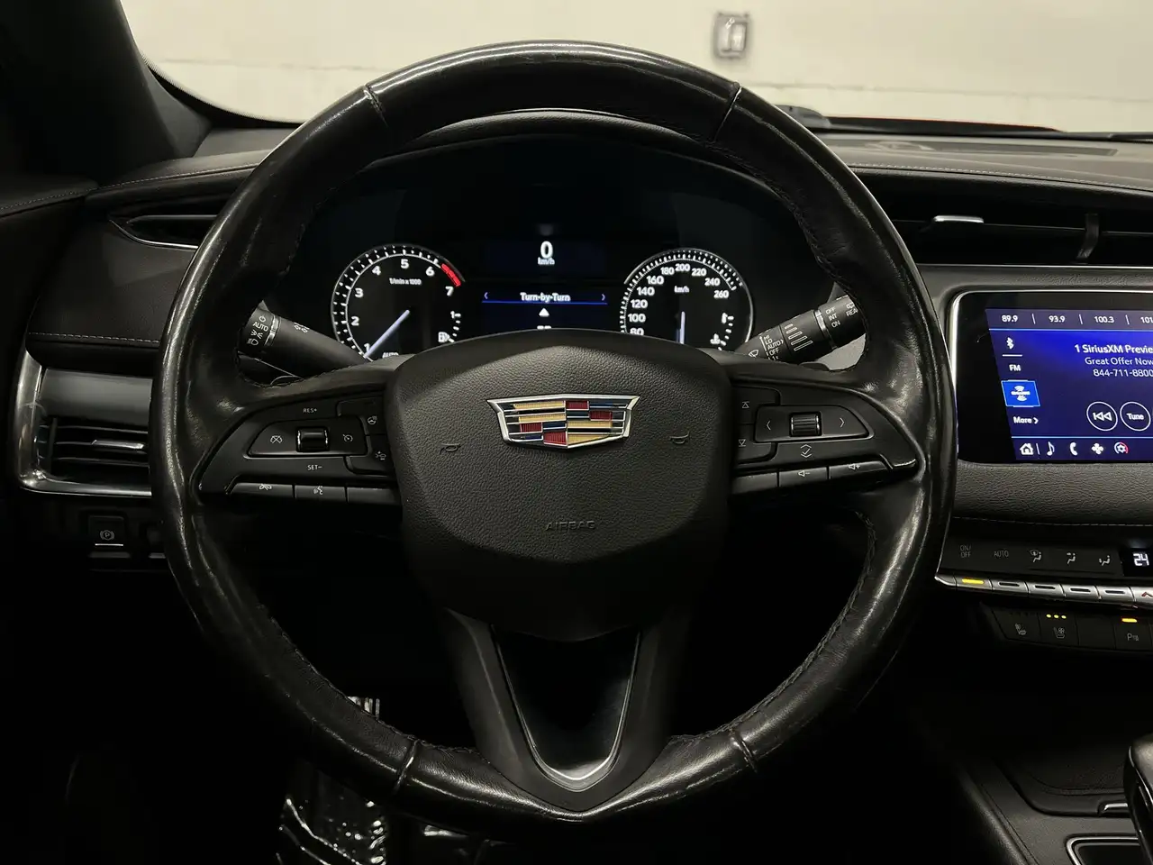 Cadillac XT4 снимка Cadillac XT4