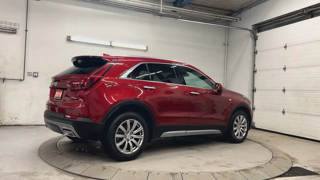 Cadillac XT4 снимка Cadillac XT4