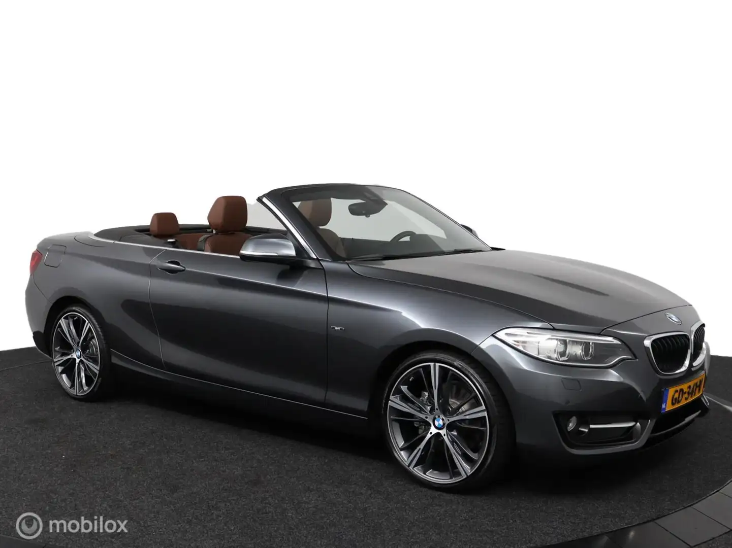 BMW 220 2-serie Cabrio 220i Sport Aut8 184Pk | NL Auto | B Grijs - 2