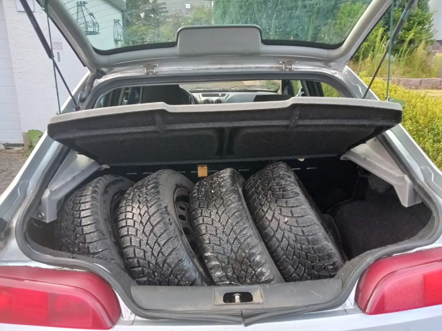 Alfa Romeo 146 146 1.9 JTD Gris - 2
