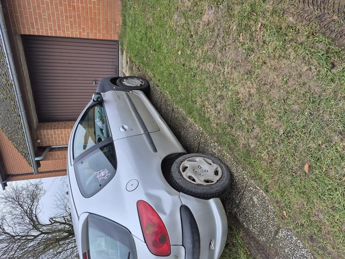 Peugeot 206 1.1i Color Line - 1