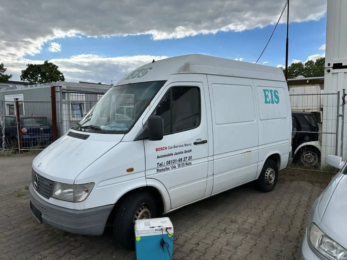 Mercedes-Benz Sprinter 902 2,3TD Білий - 2