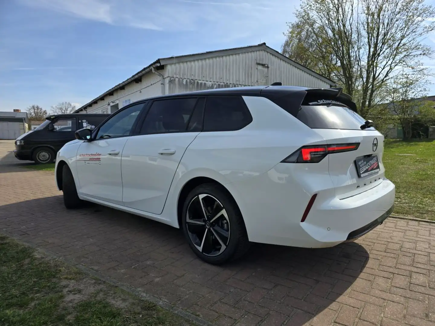 Opel Astra ST GS 1.2 Turbo GS+Navi+Sitz+Lenkradheiz Weiß - 2