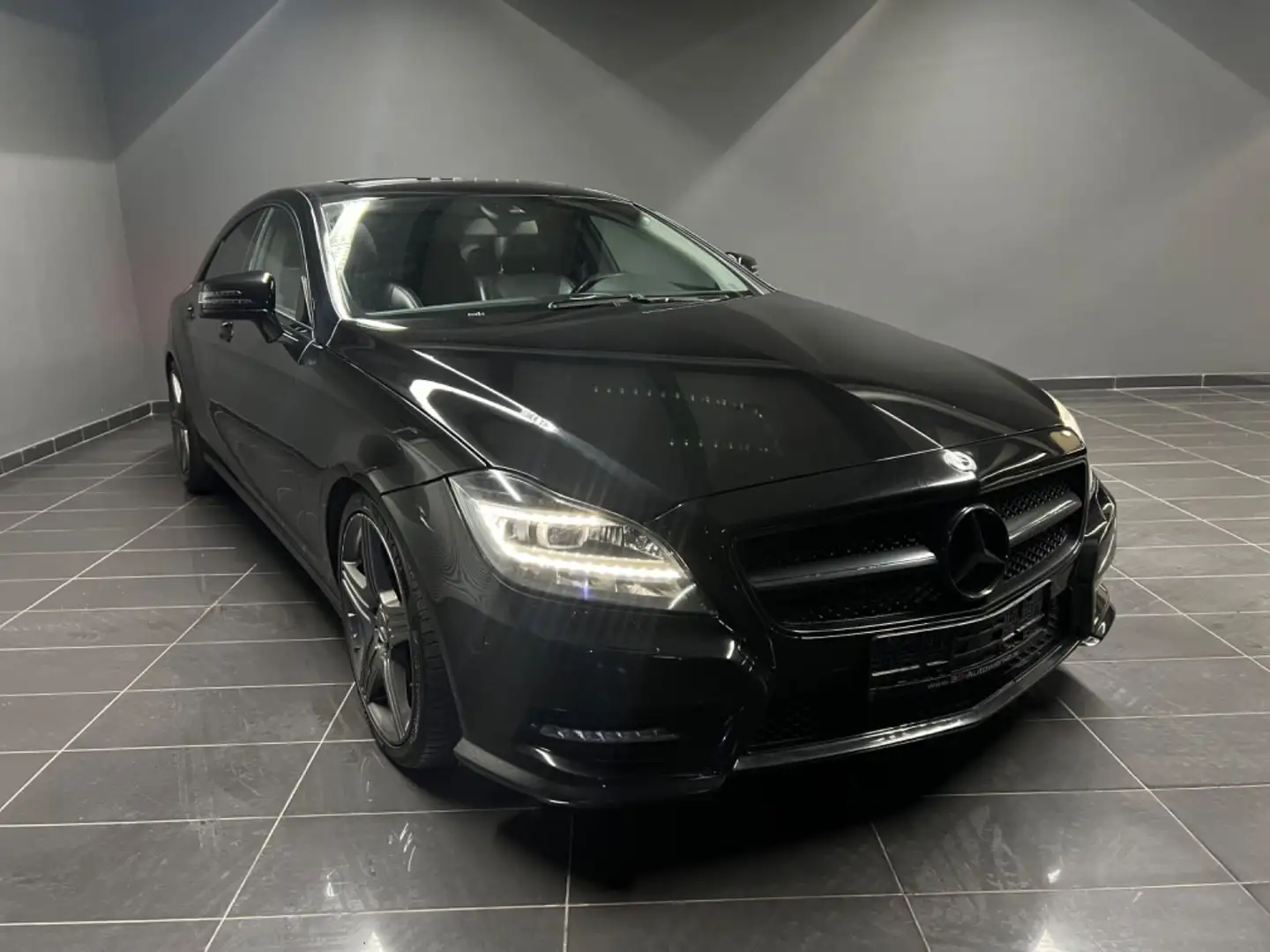 Mercedes-Benz CLS 350 CLS350 CDI BE/AMG/S-DACH/19"/CARBON/BLACK/TEMP/ Fekete - 1