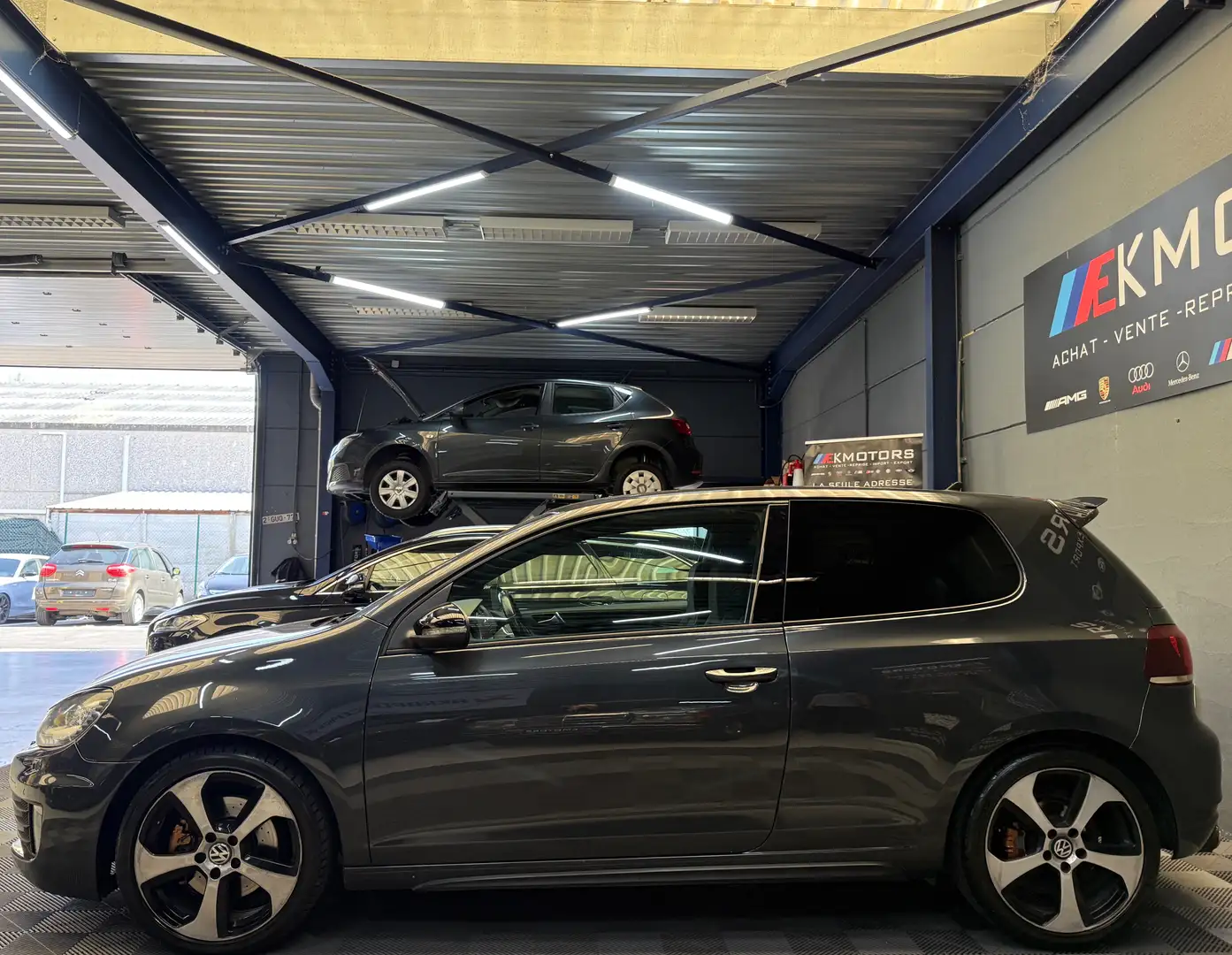Volkswagen Golf GTD *XENON*DSG*GPS*S.CHAUFFANT*PROPRE Zwart - 2