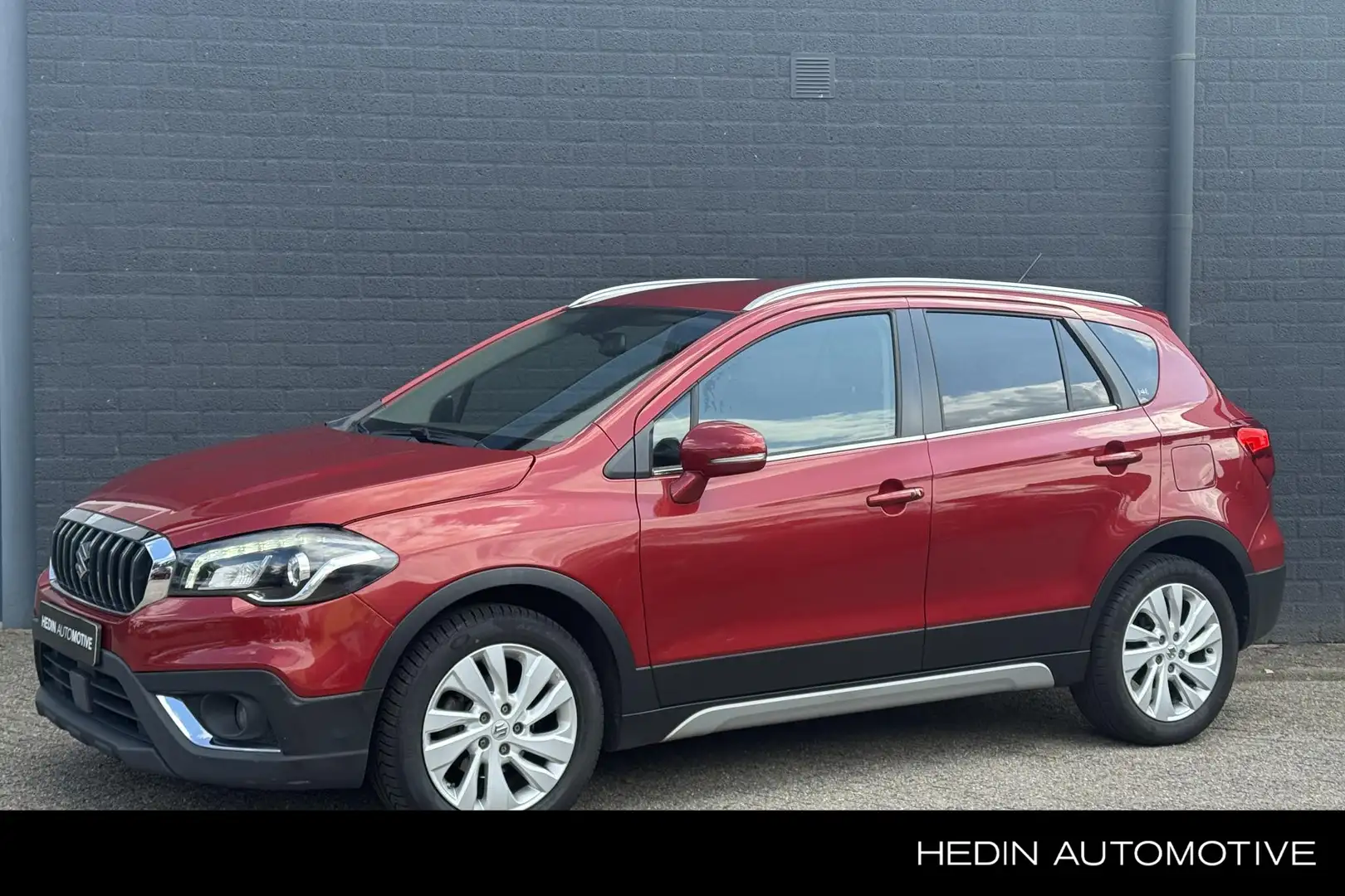 Suzuki S-Cross 1.4 Boosterjet Exclusive Rood - 1