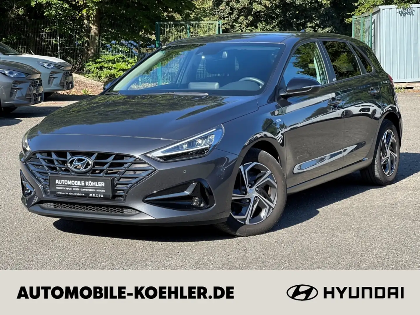 Hyundai i30 Intro Edition Mild-Hybrid 1.5 T-GDI Noir - 1