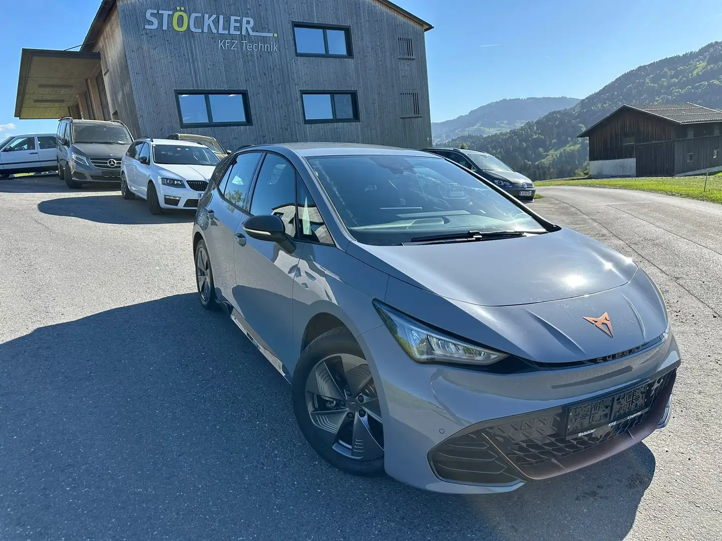 CUPRA Born 150 kW*58kWh*5Jahres Garantie* Grau - 1