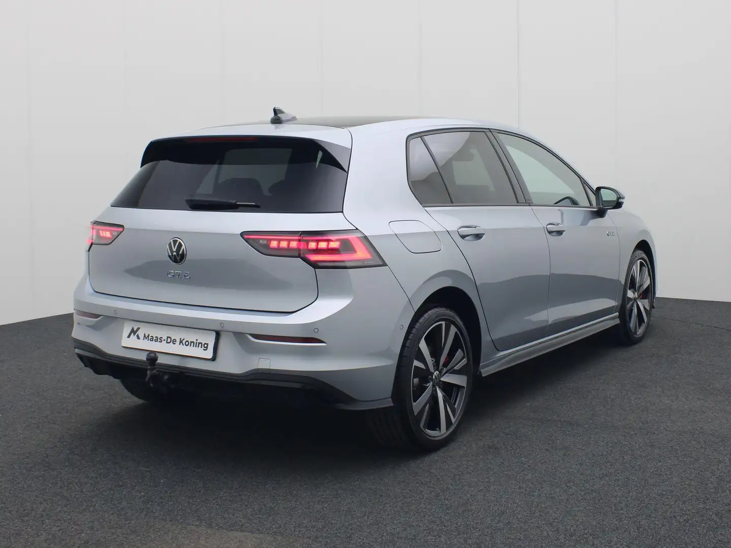 Volkswagen Golf GTE 1.5eHybrid 200kW/272PK · Leder · Trekhaak · Apple/ Gris - 2