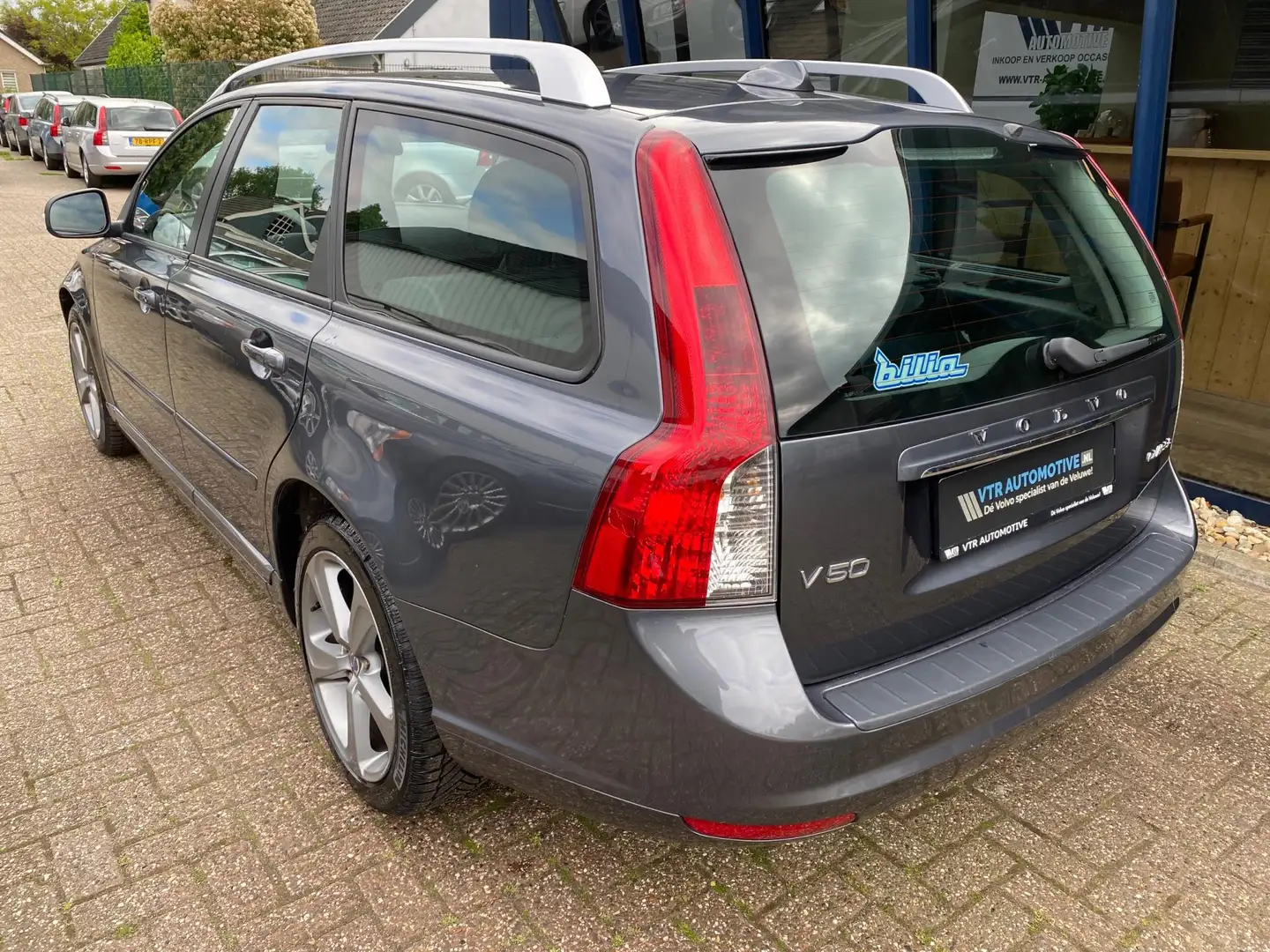 Volvo V50 2.0 145PK Business Edition Grijs - 2