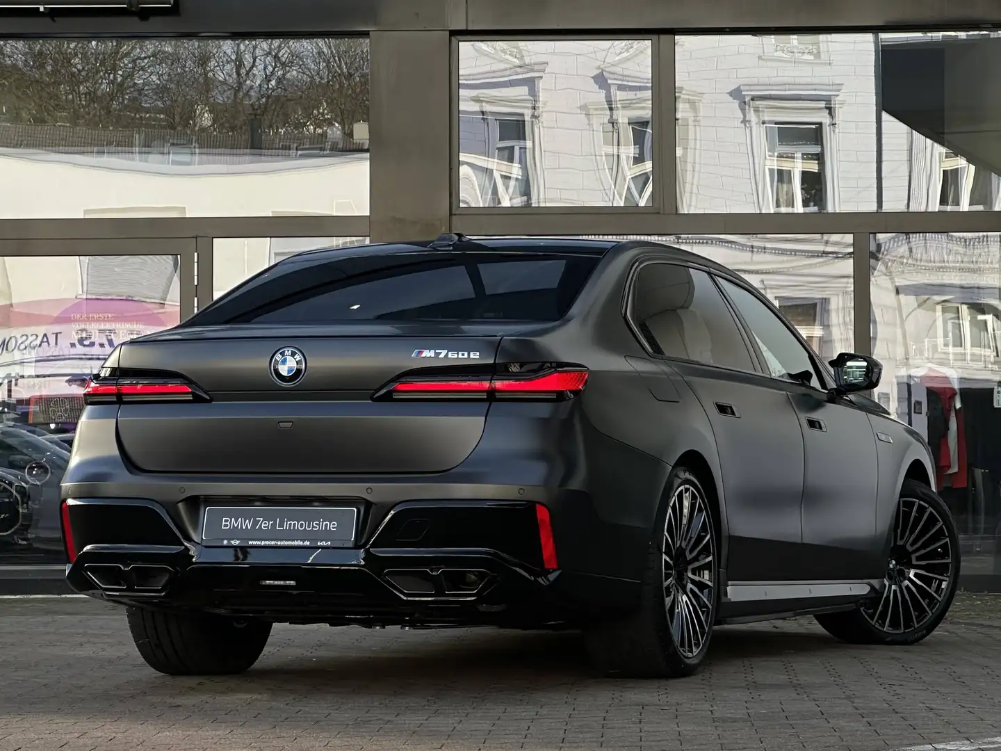 BMW 760 M760e xDrive SKY AHK DA PROF PA PROF. B&W TV 21" Szürke - 2