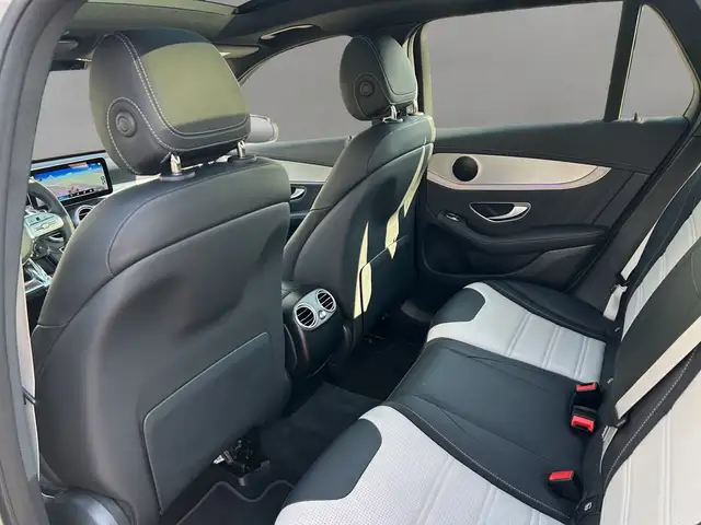 Mercedes-Benz GLC view 8