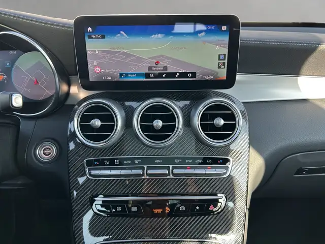 Mercedes-Benz GLC view 11