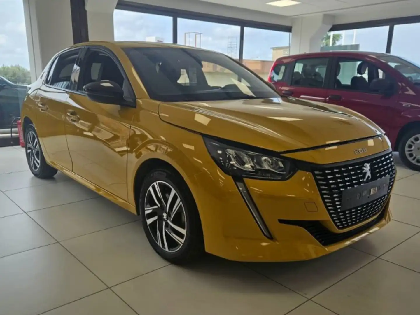 Peugeot 208 5 Porte 1.2 PureTech Allure Gelb - 2