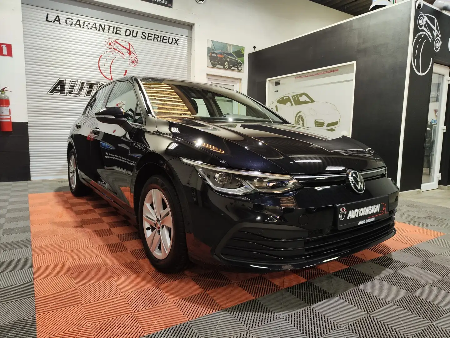 Volkswagen Golf 1.0 TSI Life OPF // 11000KM // 12 MOIS DE GARANTIE Negro - 1