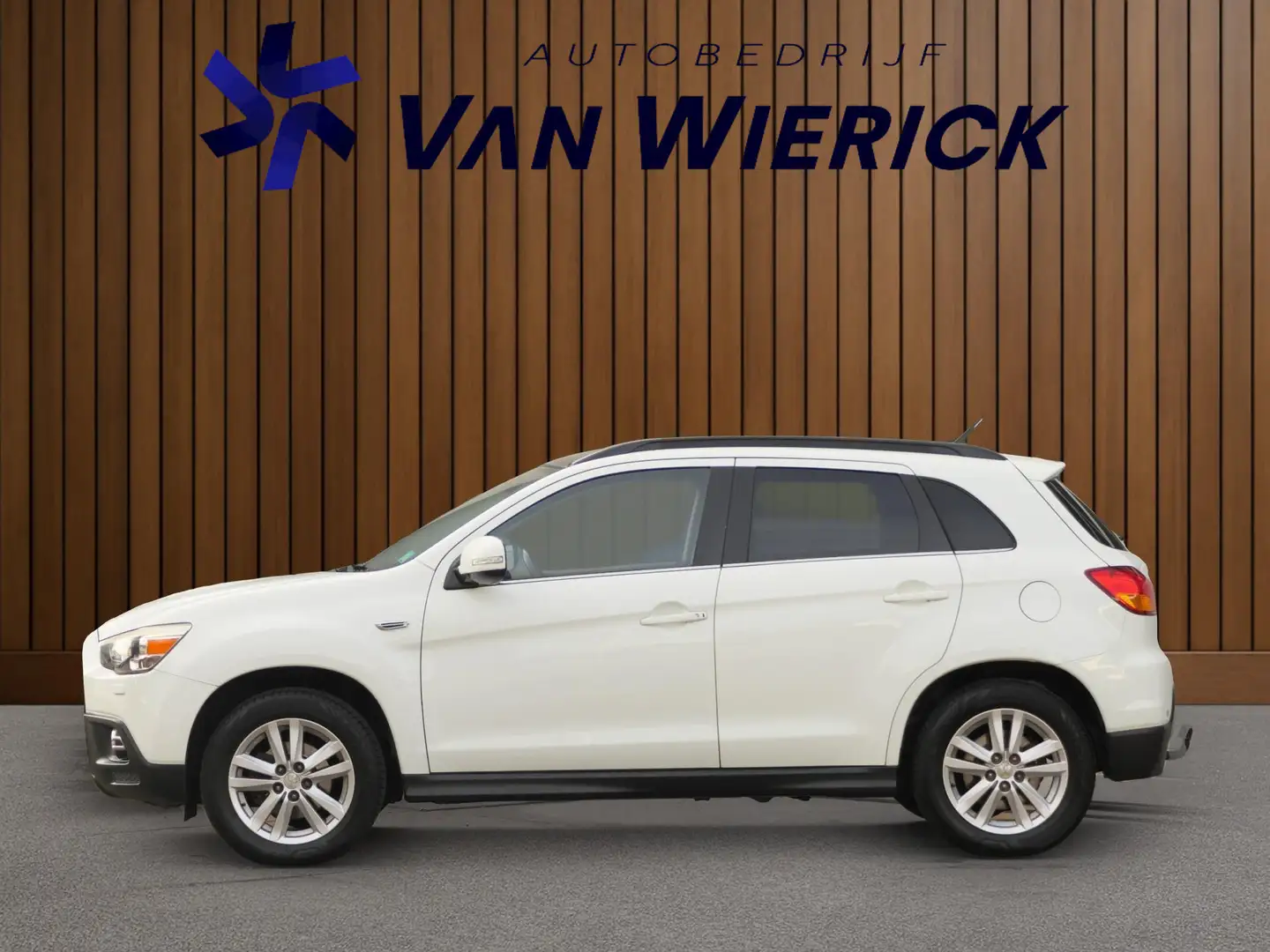 Mitsubishi ASX 1.6 Intense ClearTec | Pano-dak | Trekhaak | Xenon Wit - 2