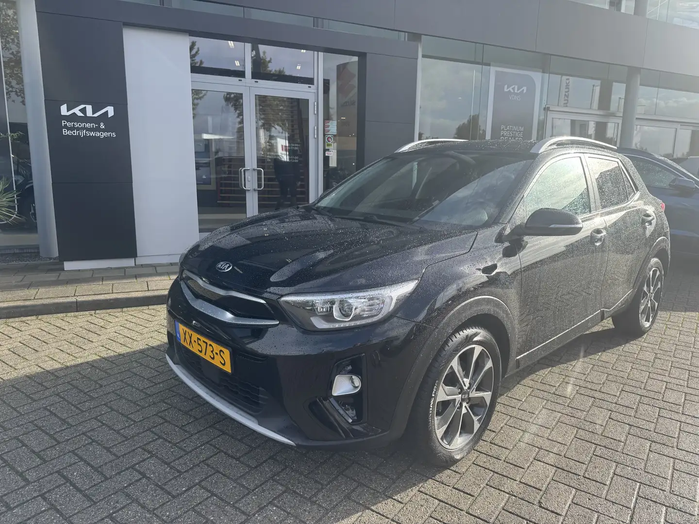 Kia Stonic 1.0 T-GDi DynamicPlusLine Navi | Lichtmetalen velg Negro - 1