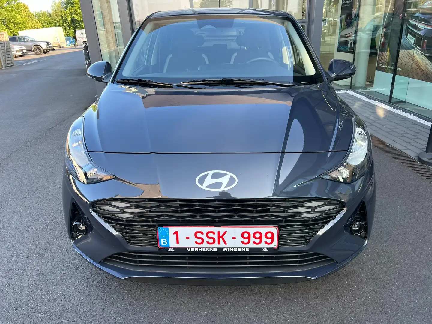 Hyundai i10 1.0i Techno 5MT Directiewagen zeer goed uitgerust! Gris - 2