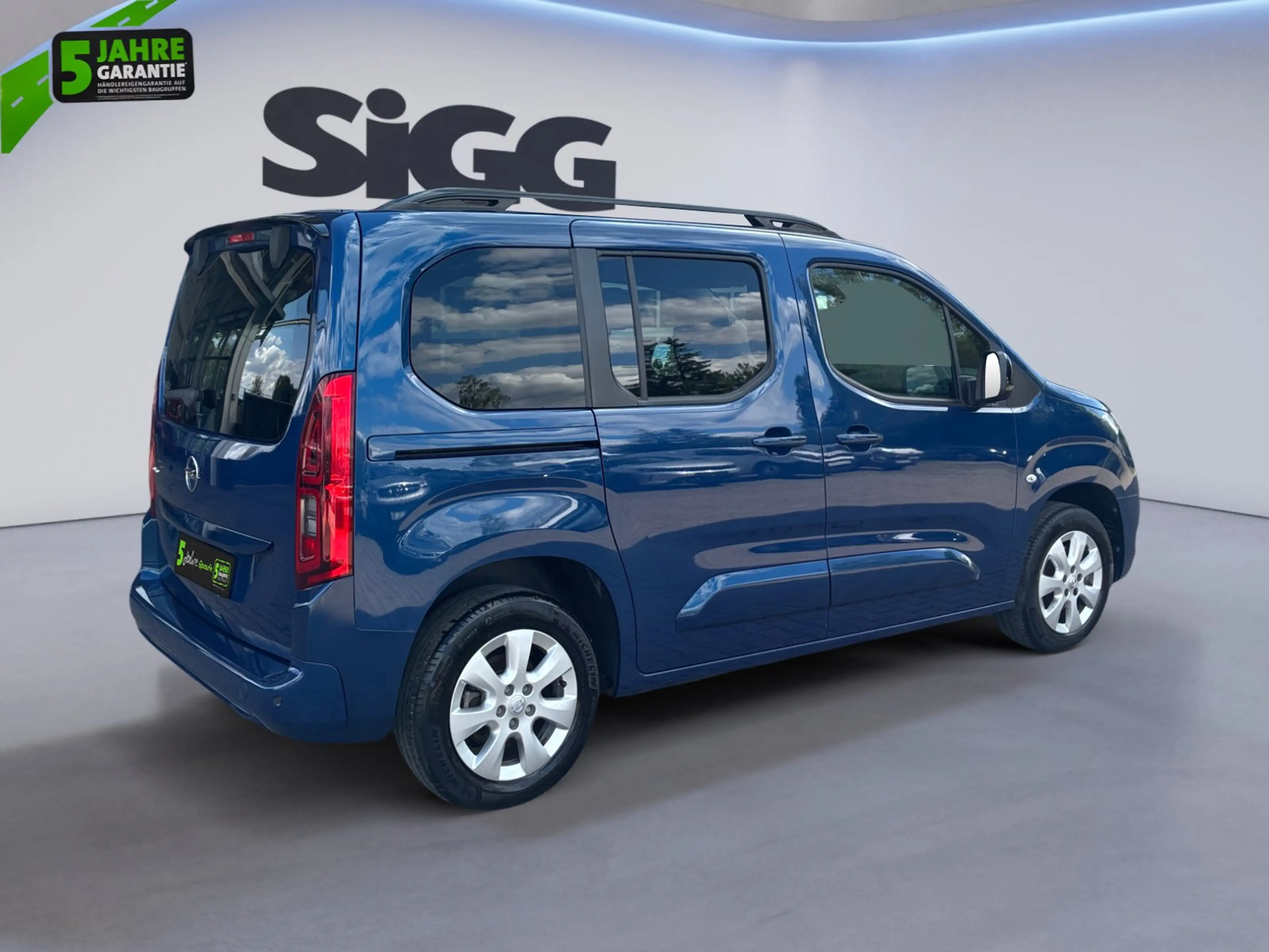 Opel Combo Life Ultimate AUTOMATIK NAVI CARPLAY — photo 7
