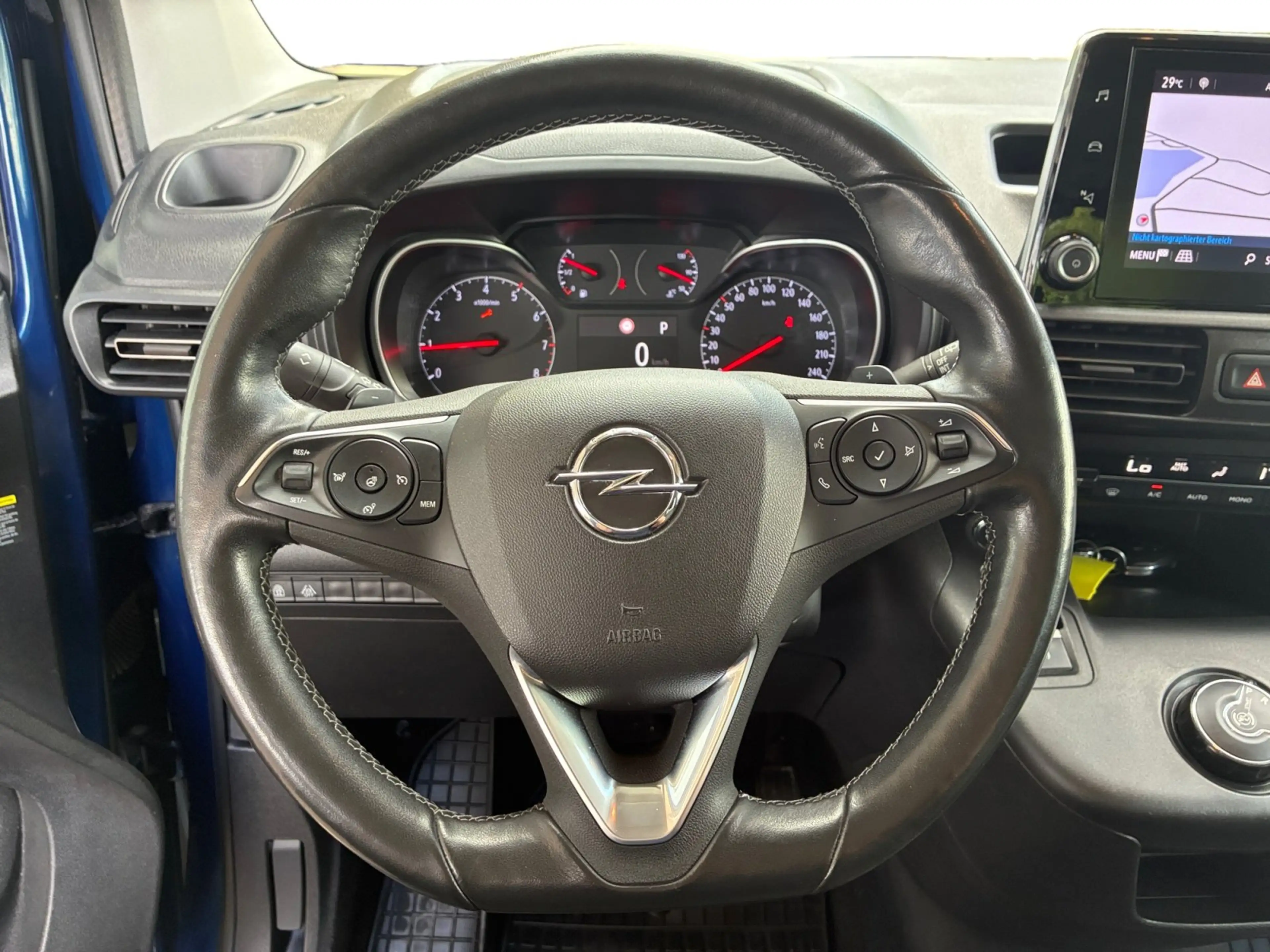 Opel Combo Life Ultimate AUTOMATIK NAVI CARPLAY — photo 14