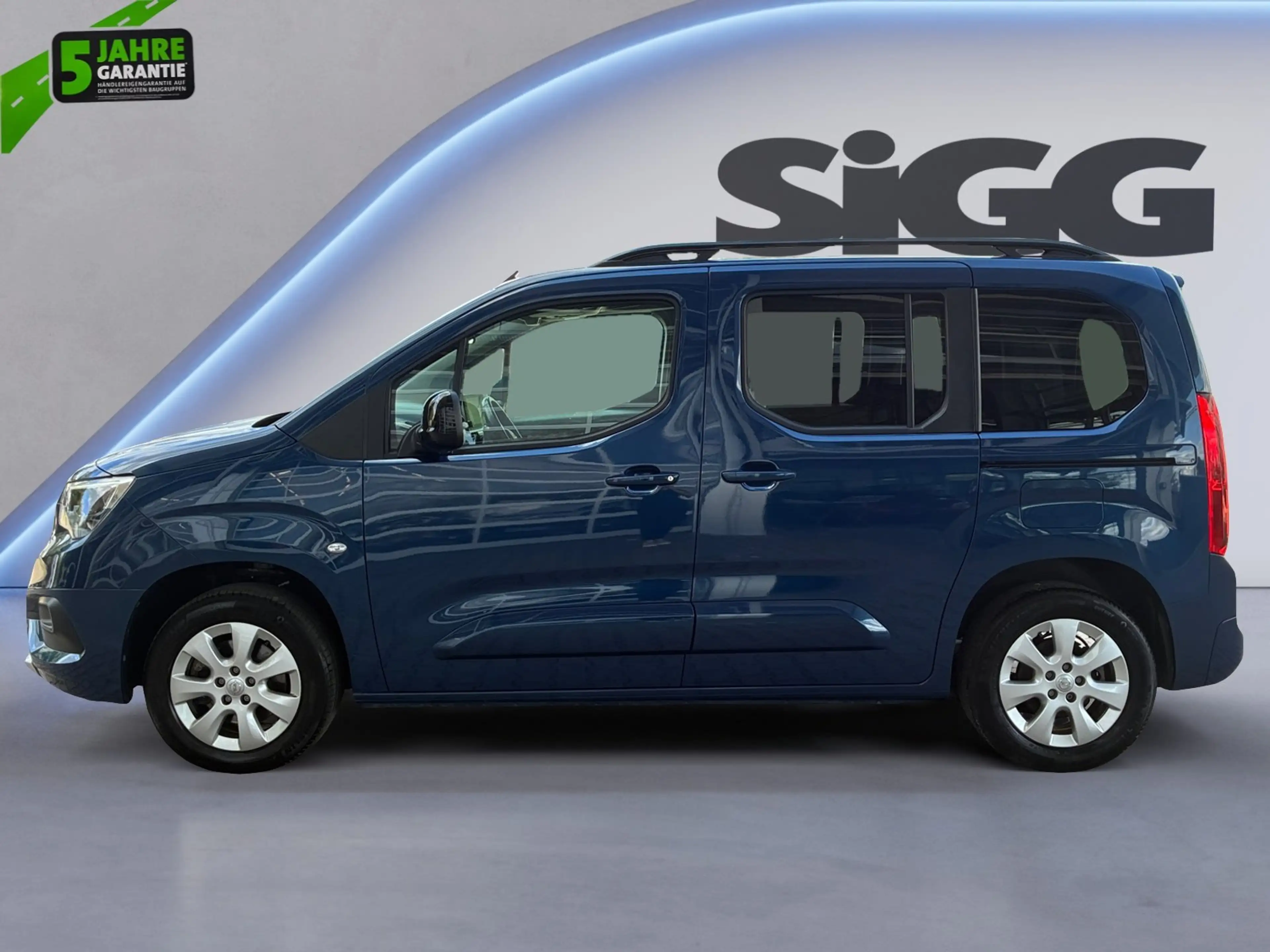 Opel Combo Life Ultimate AUTOMATIK NAVI CARPLAY — photo 3