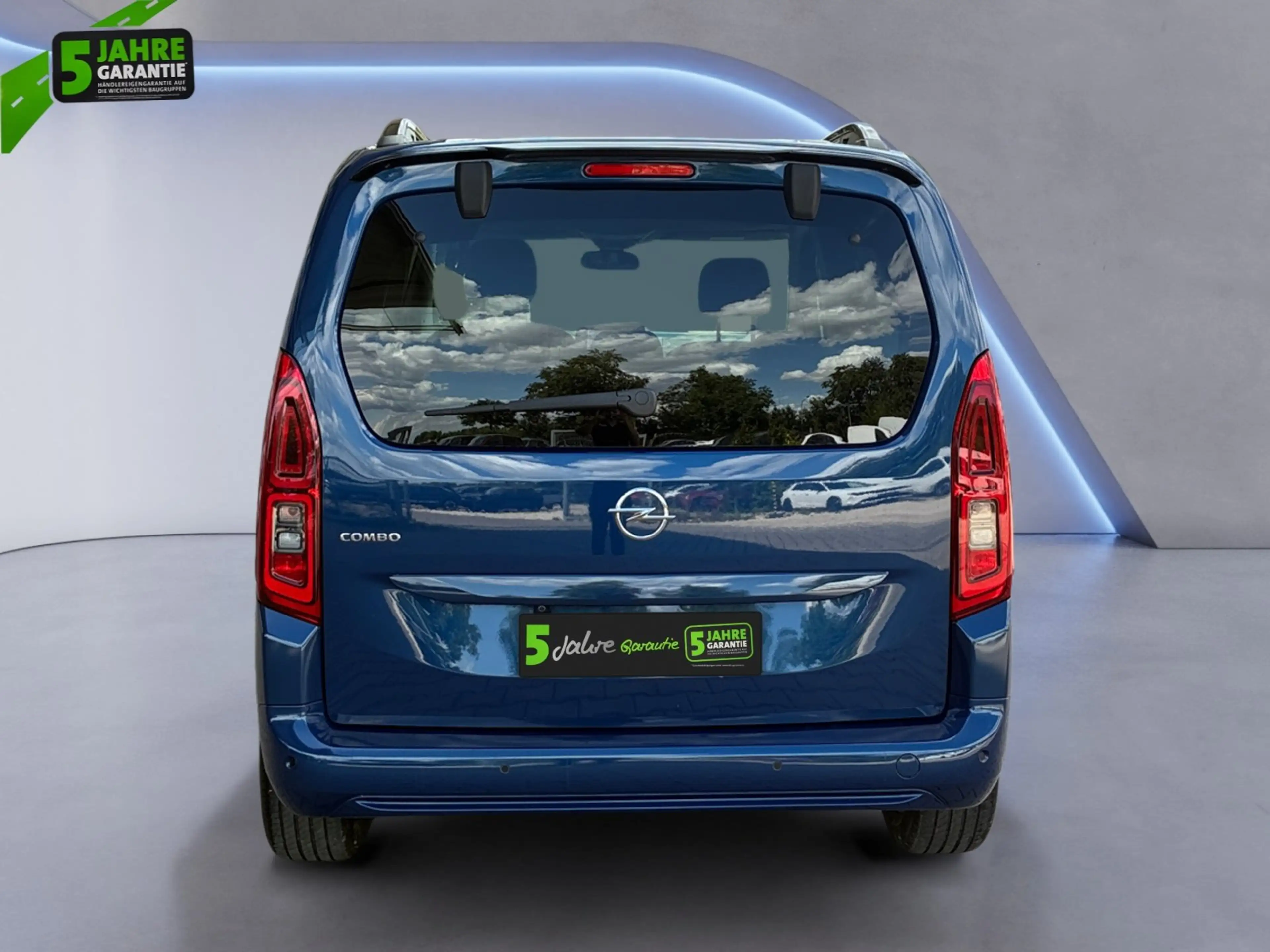 Opel Combo Life Ultimate AUTOMATIK NAVI CARPLAY — photo 5