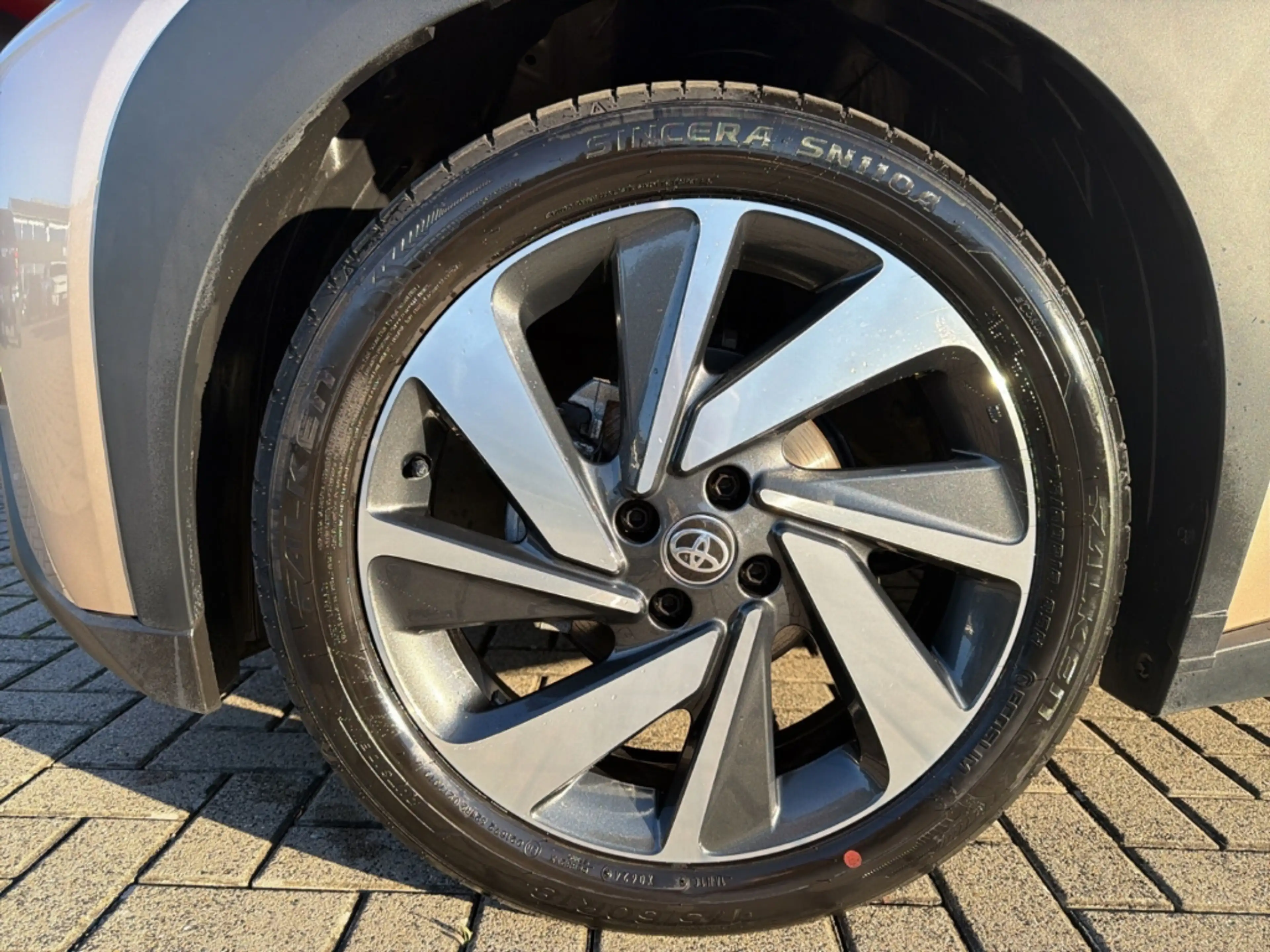 Toyota Aygo X Air Explore// Faltdach Navi Leder LED Blendfreies — photo 6