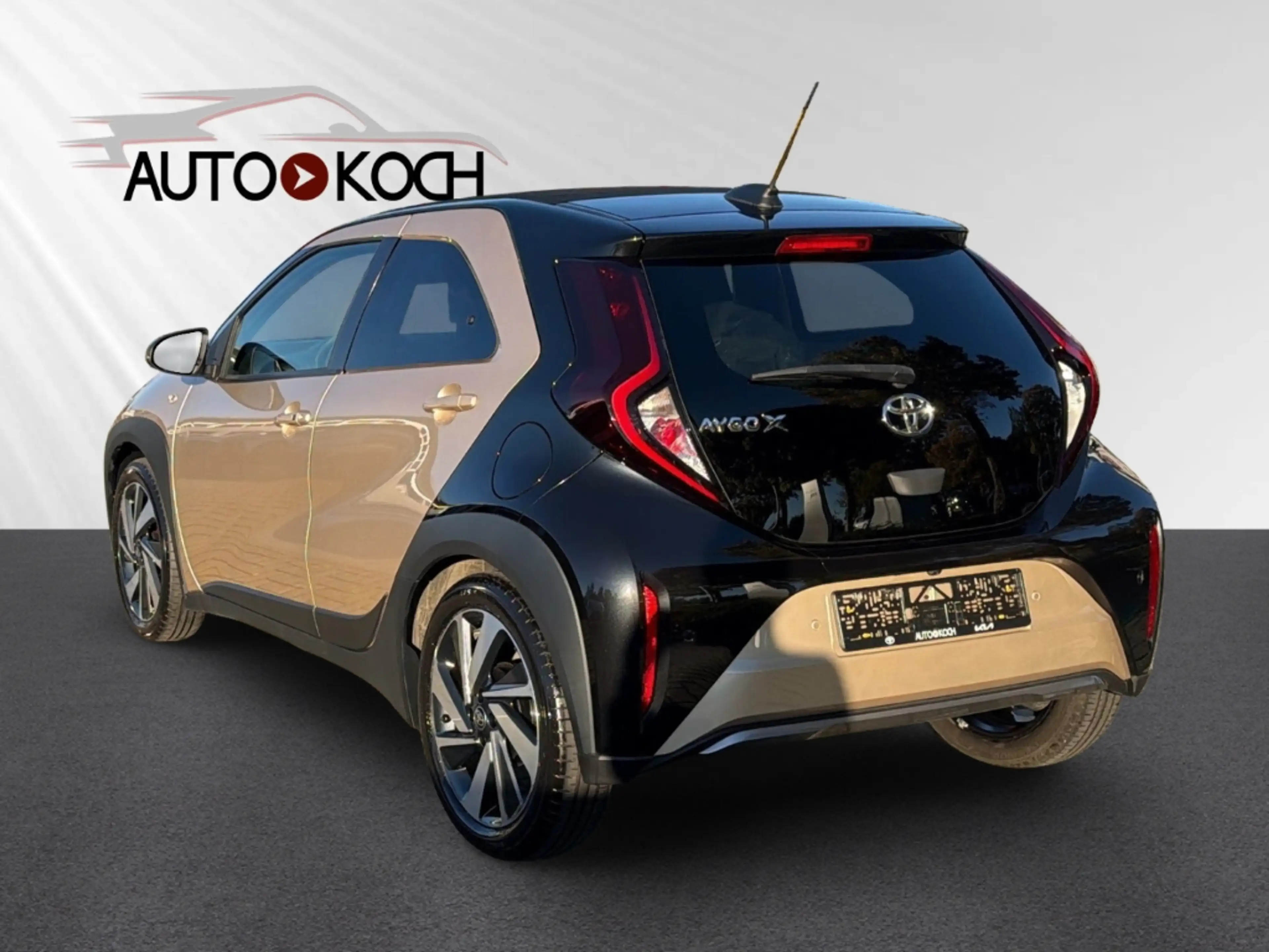 Toyota Aygo X Air Explore// Faltdach Navi Leder LED Blendfreies — photo 4